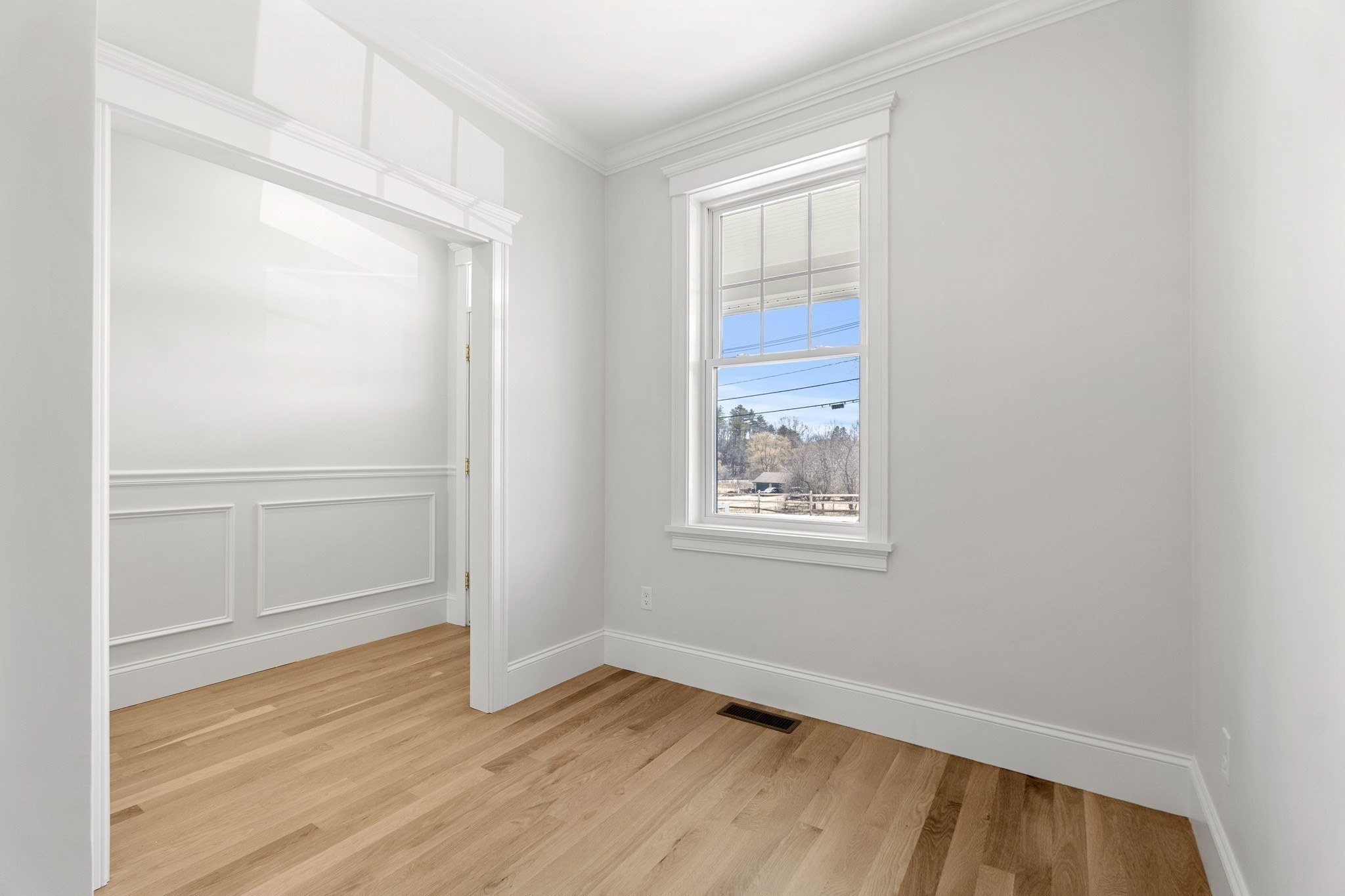 24 Fellows Rd # 3
