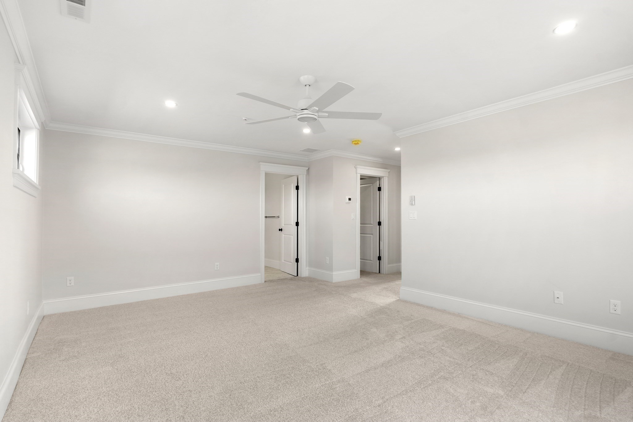 24 Fellows Rd # 3