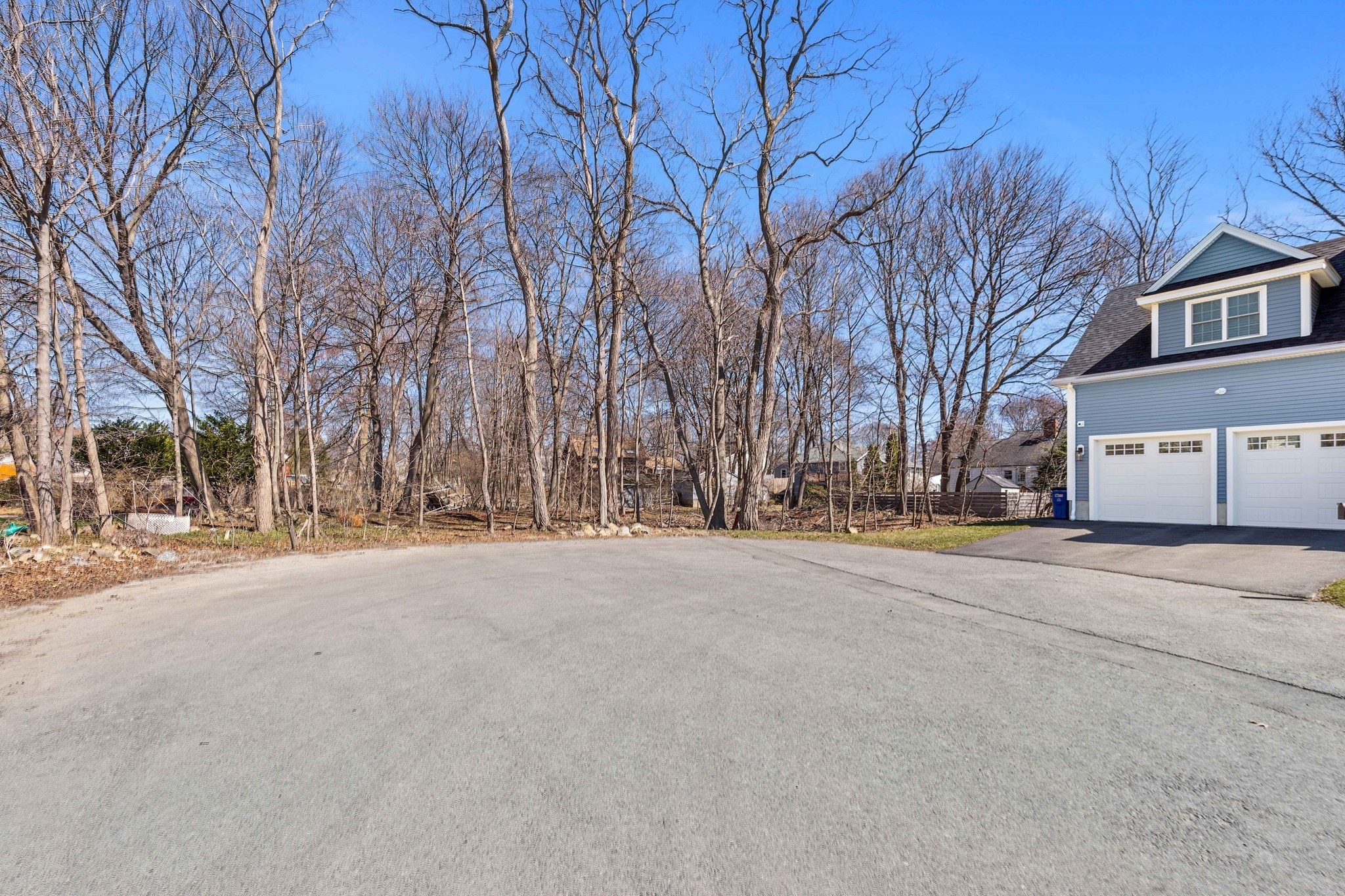 114 Livingstone Ave