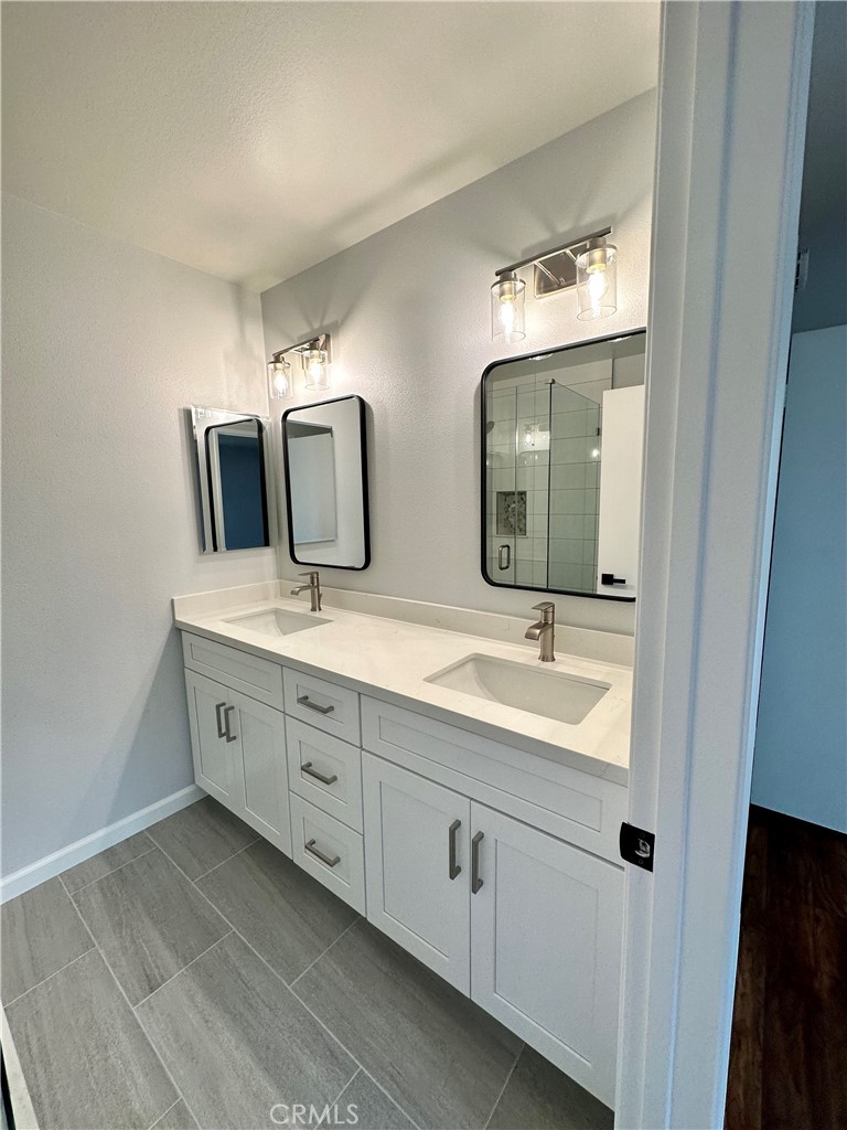 3111 A Ginger Avenue