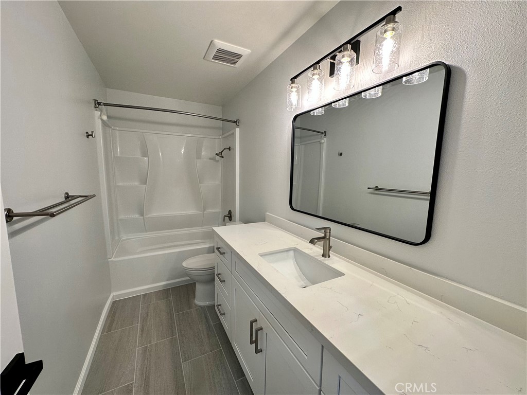 3111 A Ginger Avenue