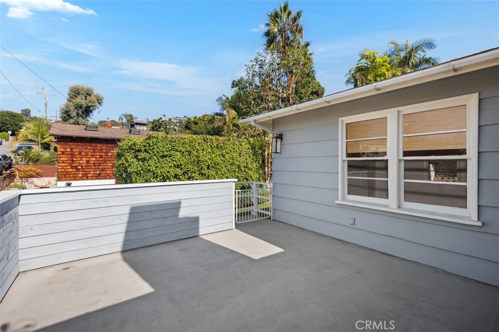 1800 Glenneyre Street