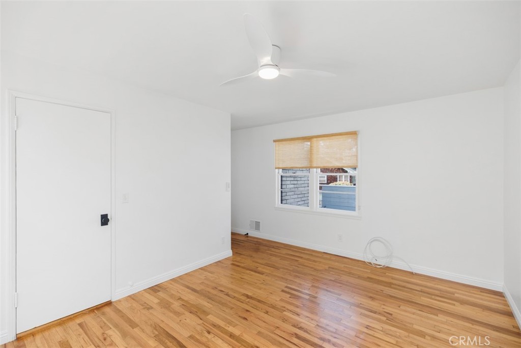 1800 Glenneyre Street