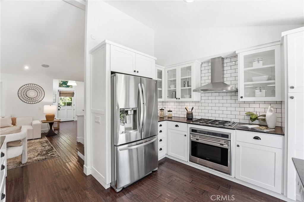 980 Bluebird Canyon