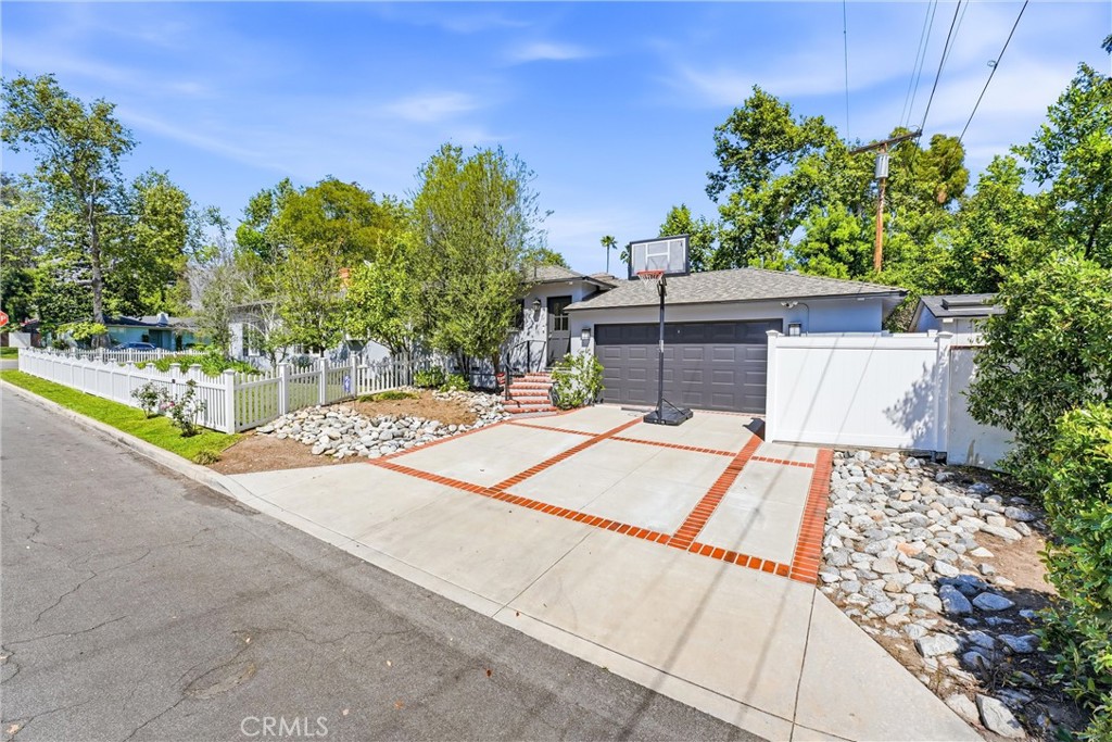 3600 Grayburn