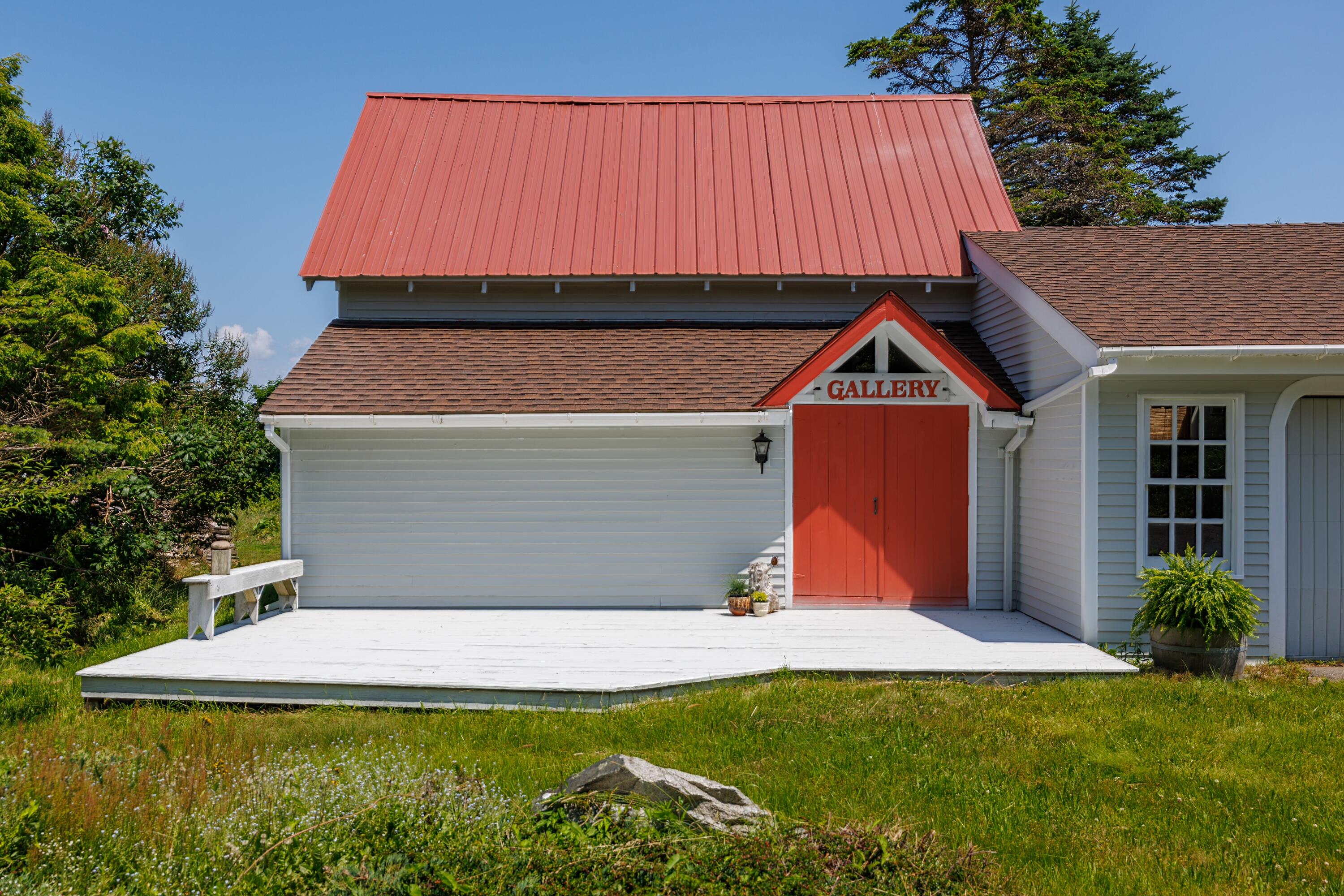 7 Columbia Avenue