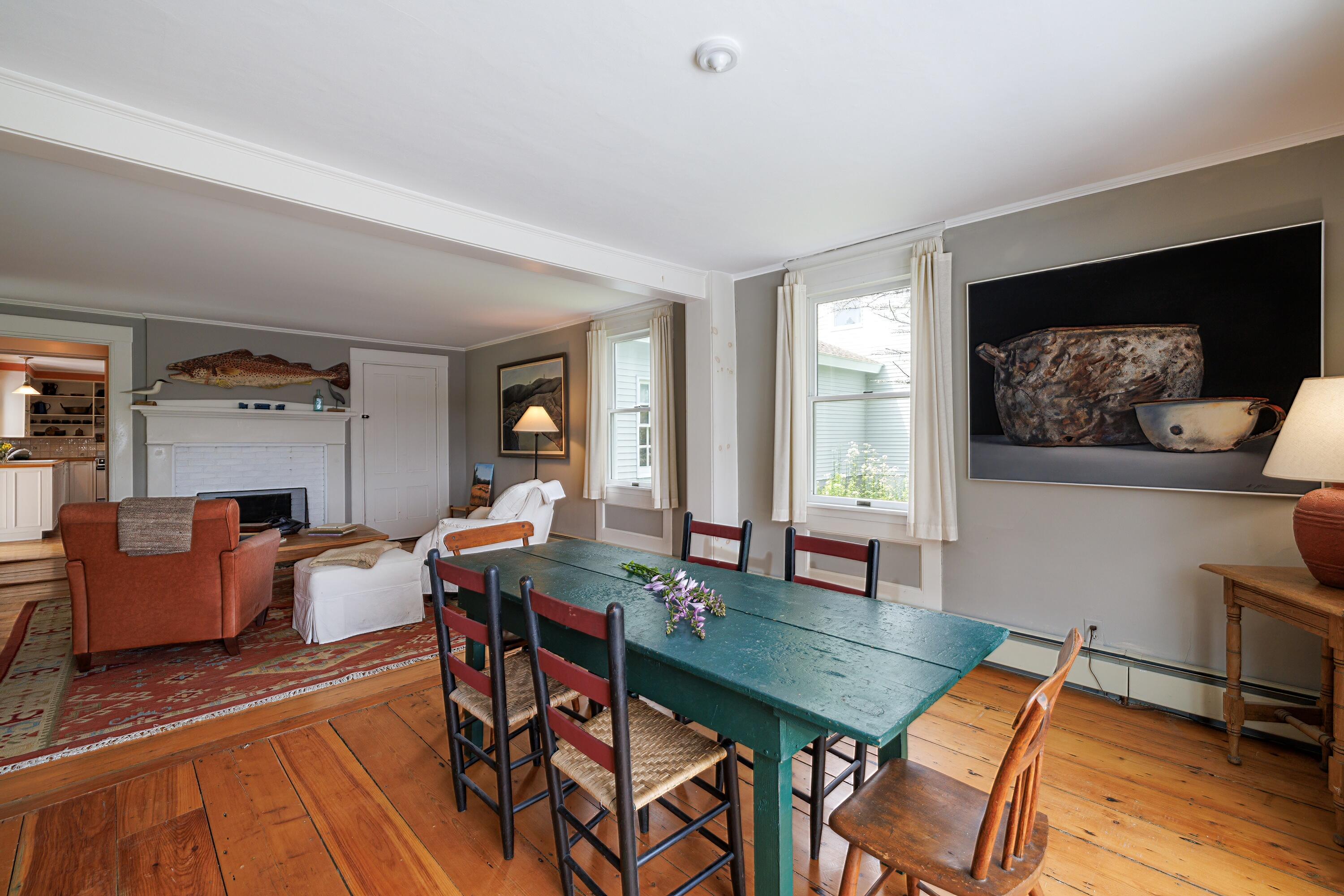 7 Columbia Avenue