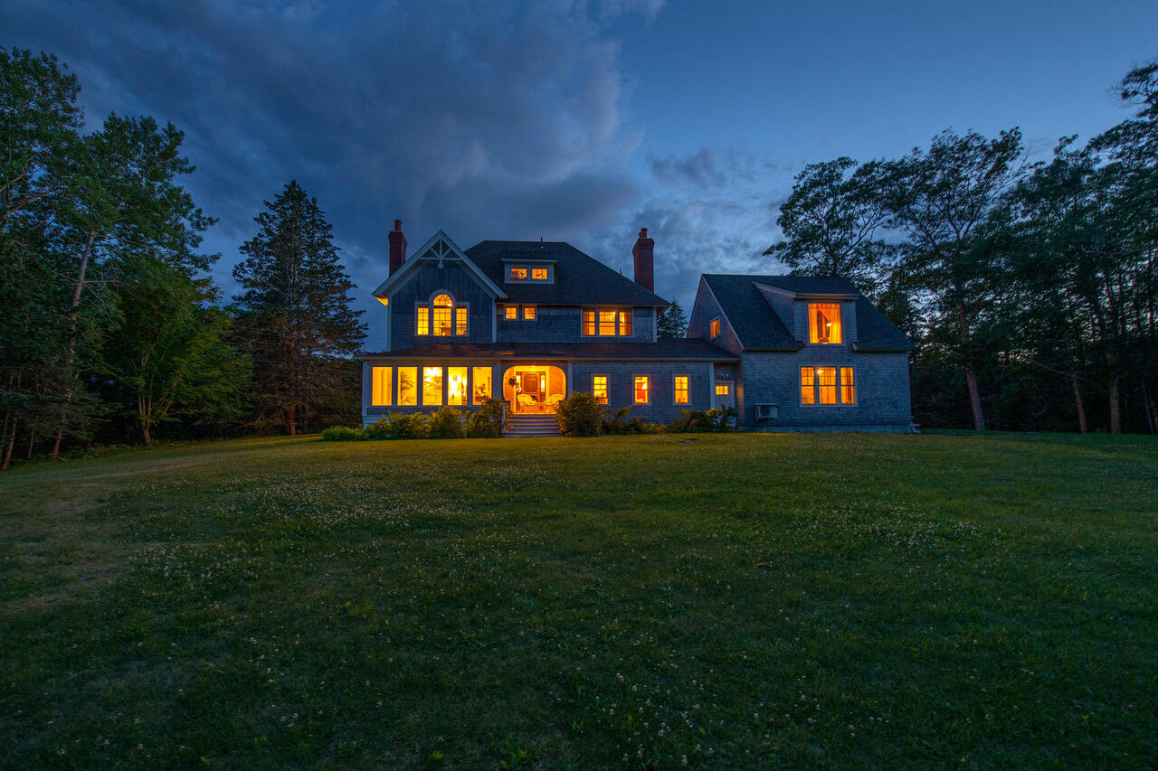 48 Oak Point Road
