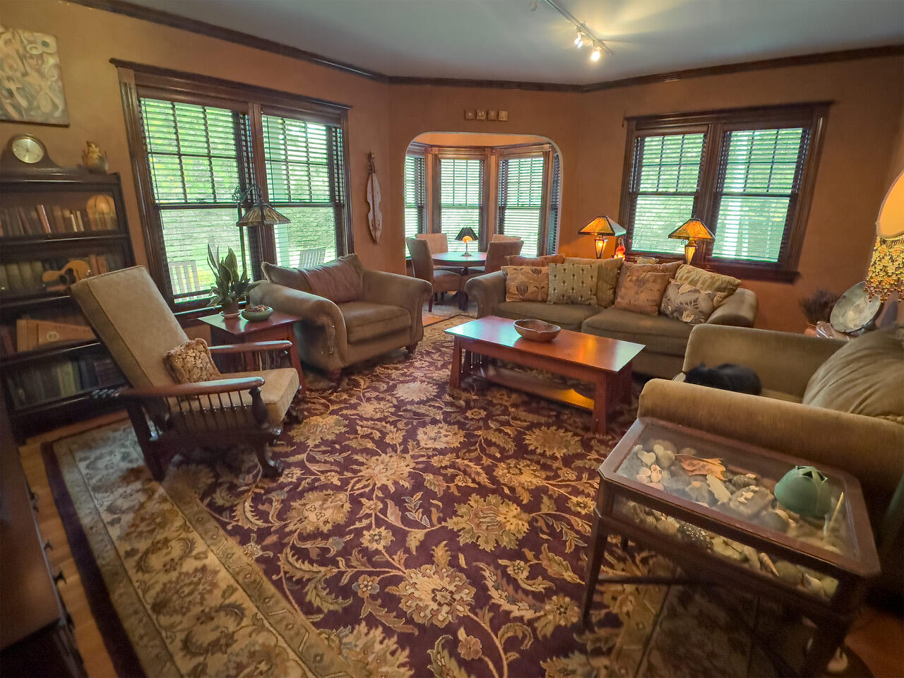 48 Oak Point Road