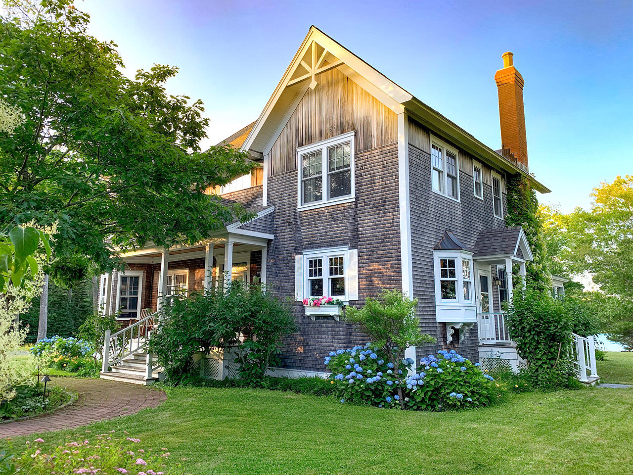 48 Oak Point Road