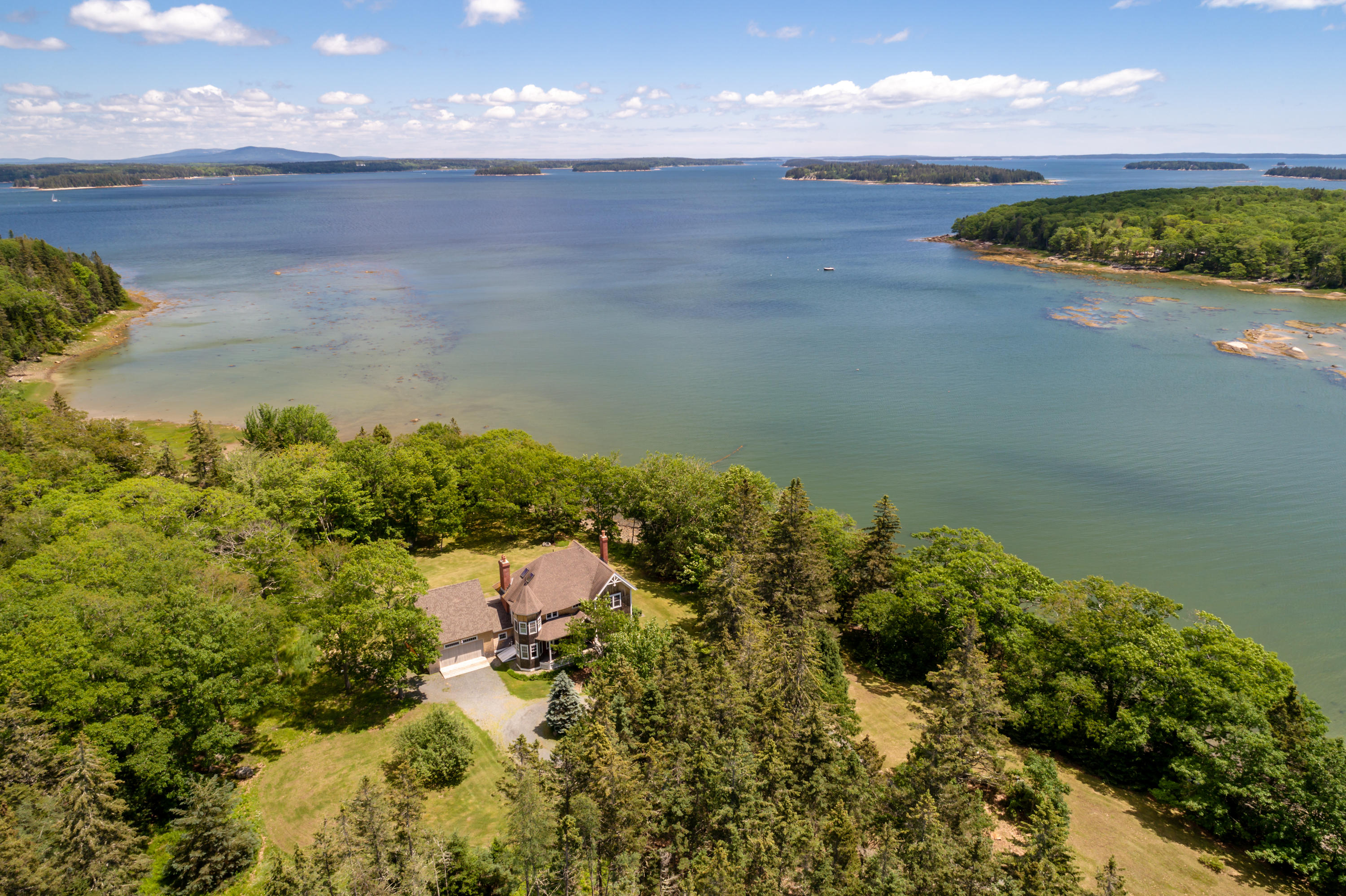 48 Oak Point Road