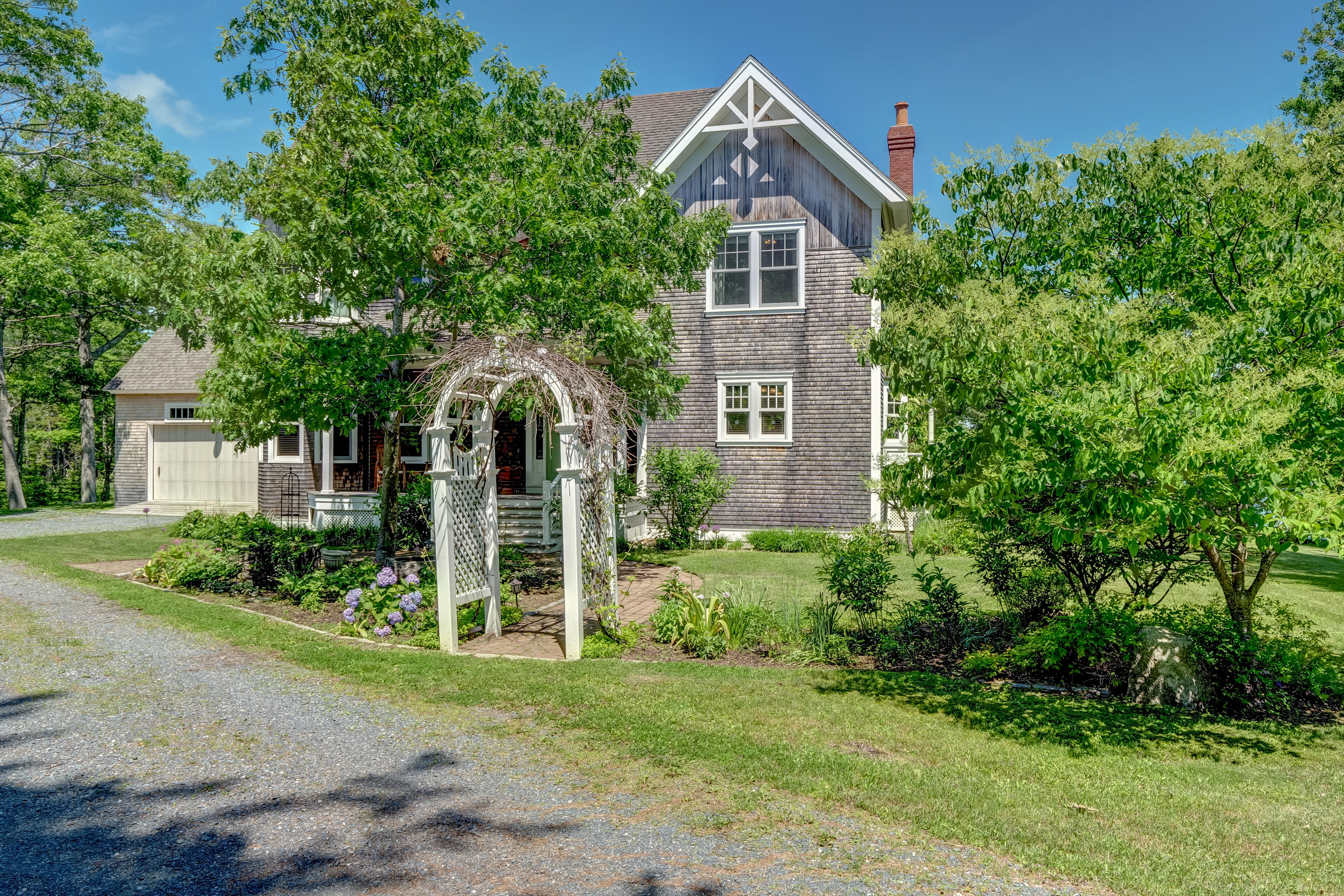 48 Oak Point Road