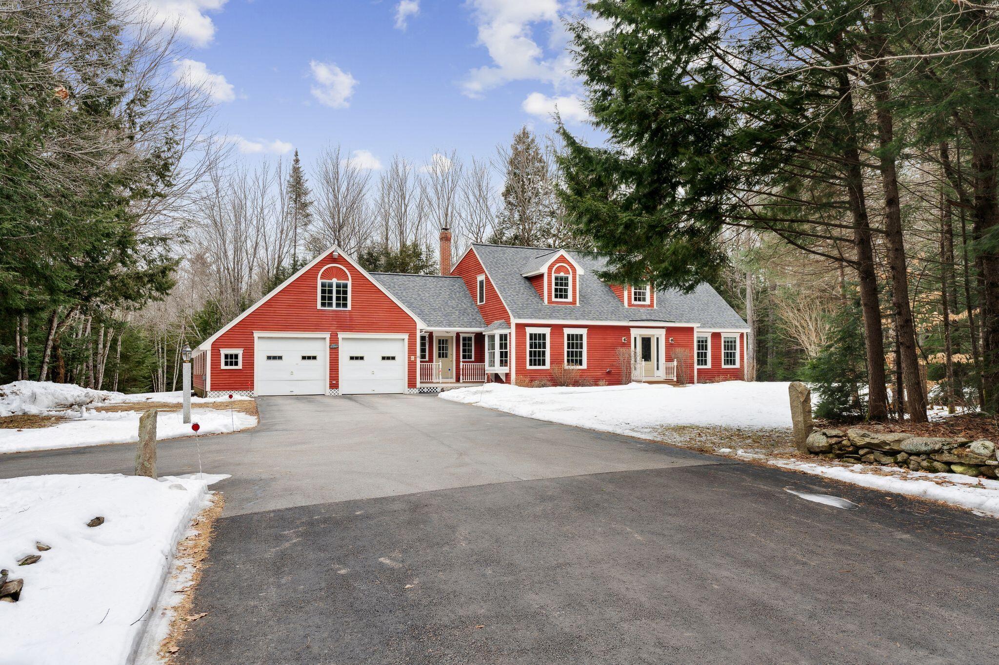 28 Coombs Road