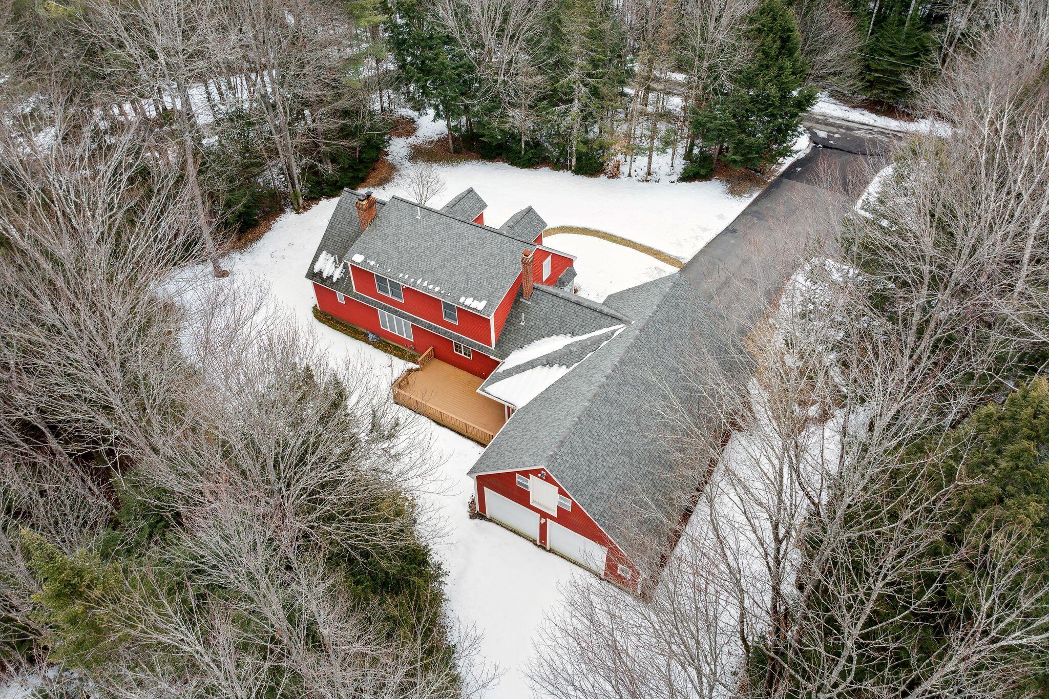 28 Coombs Road