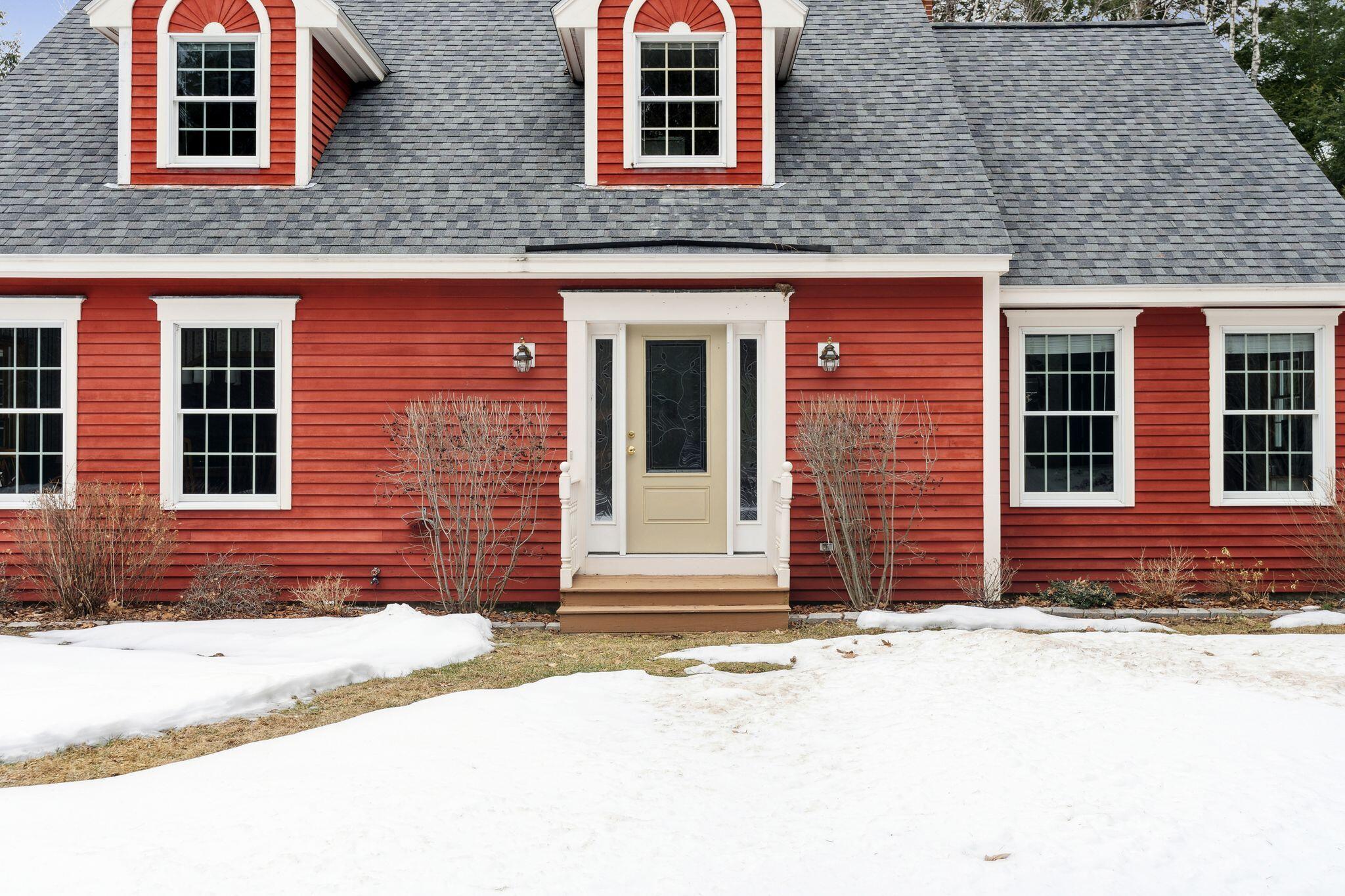 28 Coombs Road