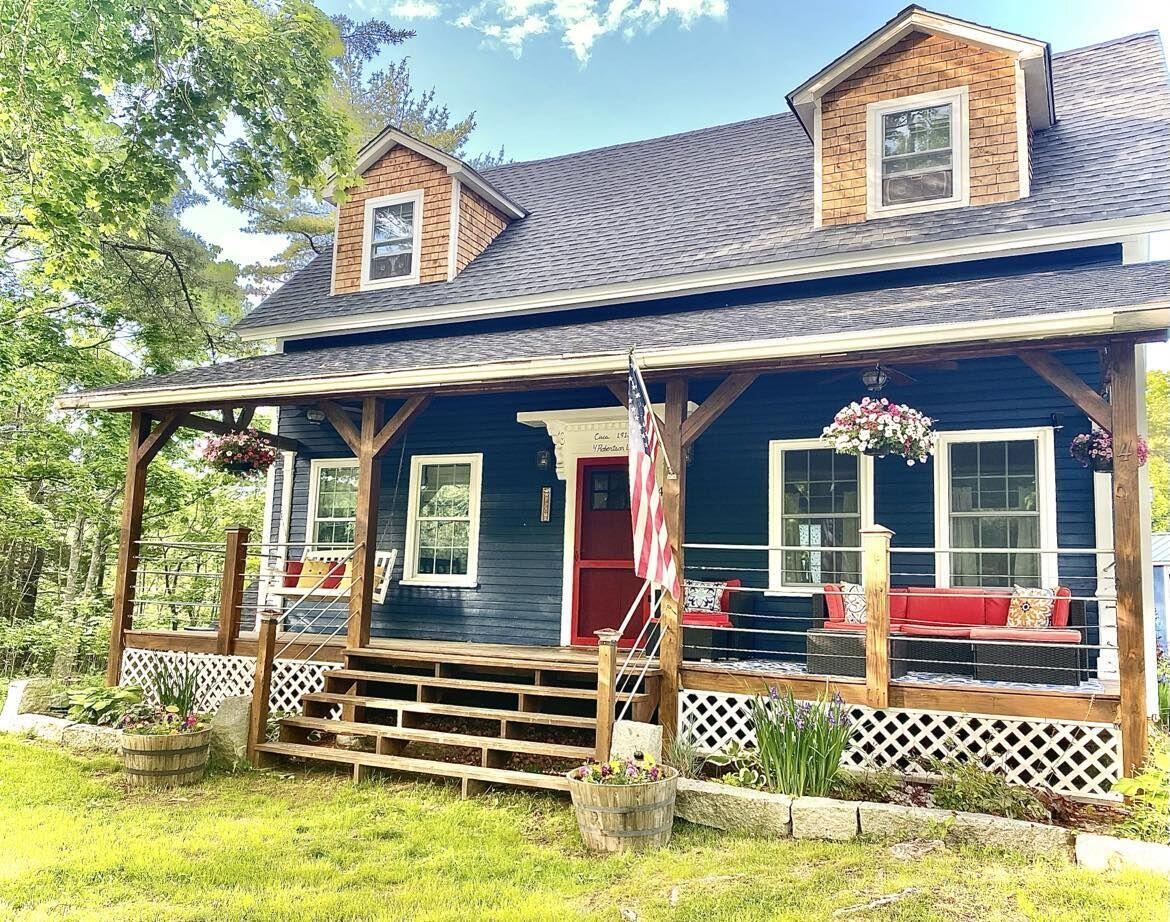 4 Robertson Lane