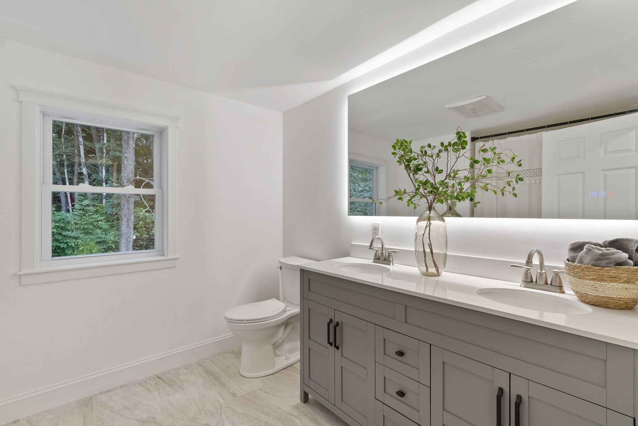 589 Roosevelt Trail