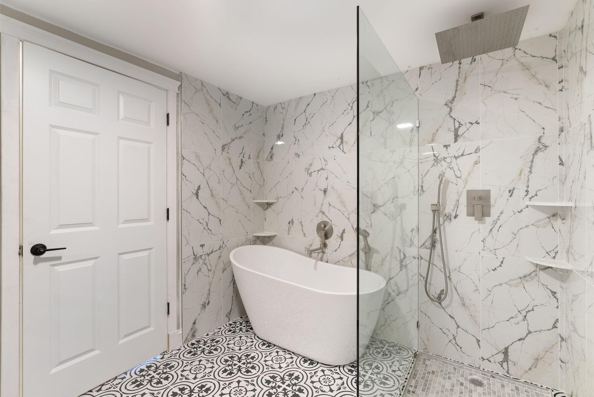 589 Roosevelt Trail