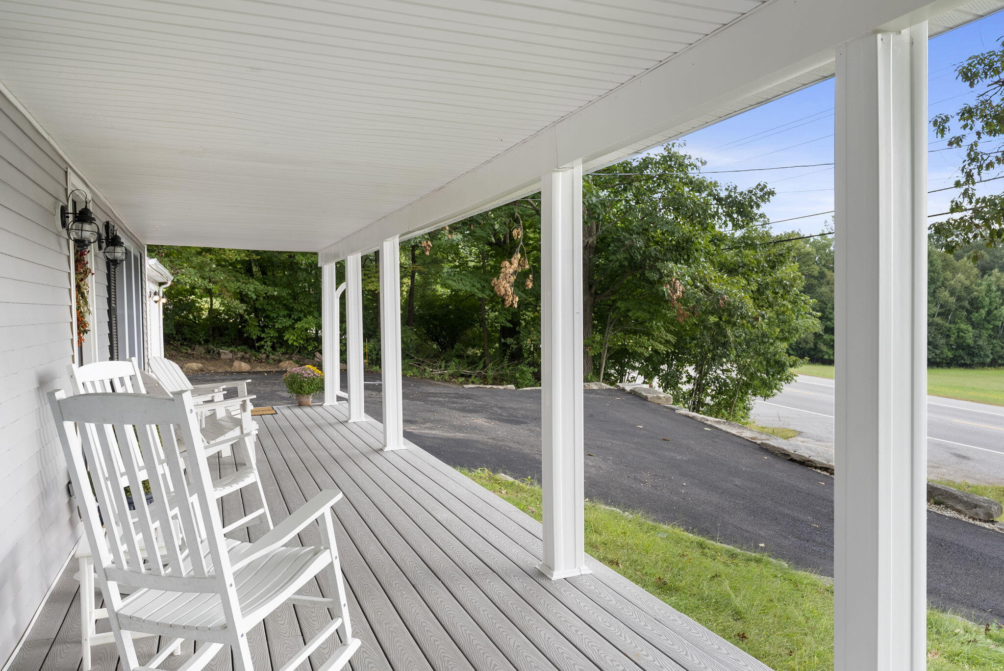 589 Roosevelt Trail