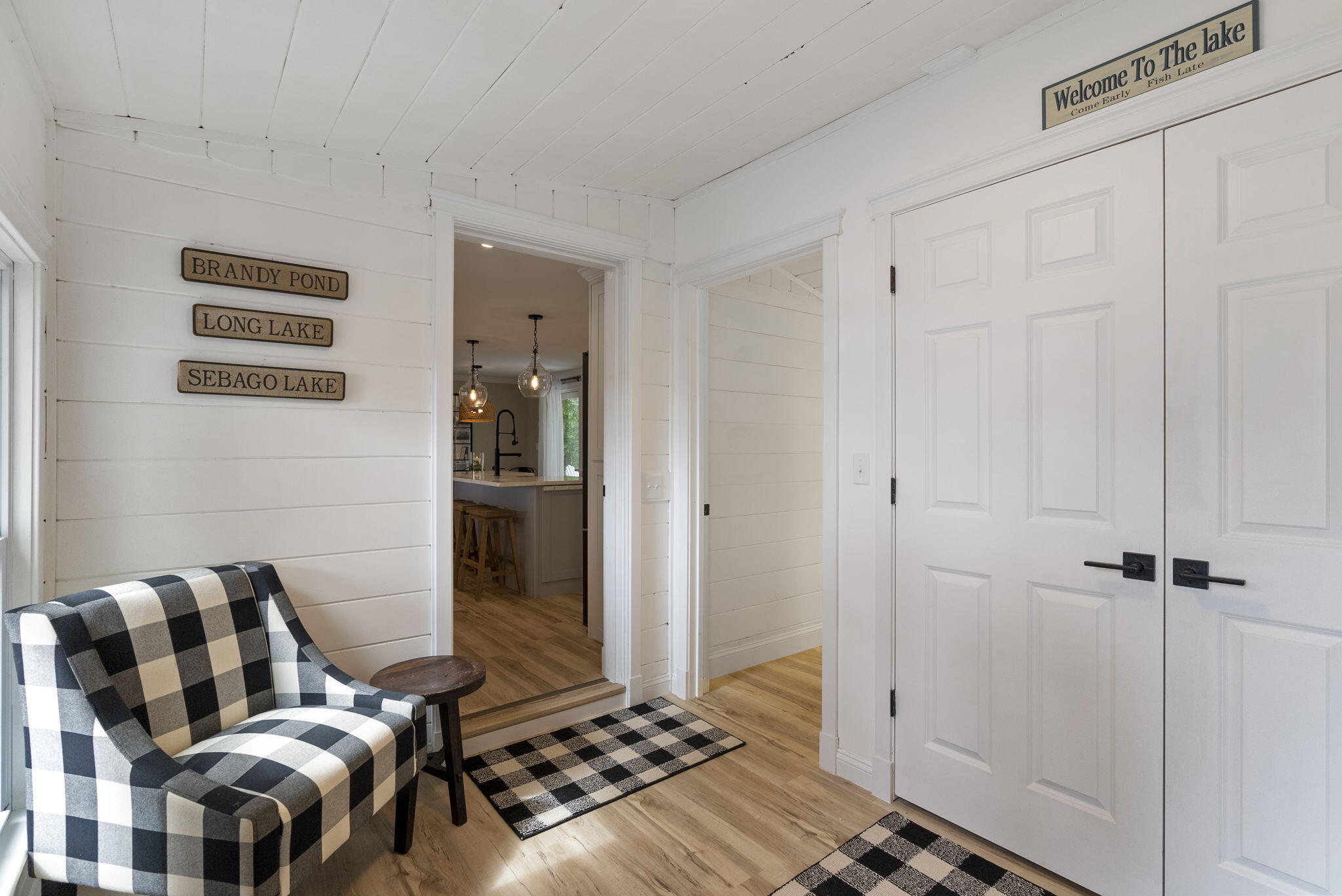 589 Roosevelt Trail