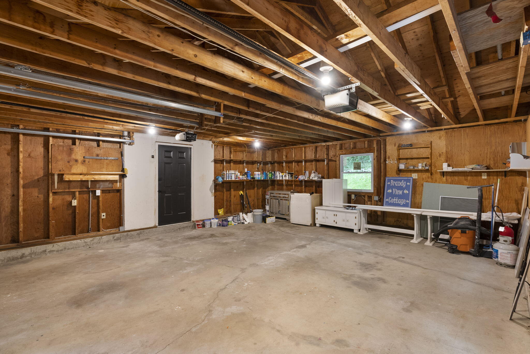 589 Roosevelt Trail