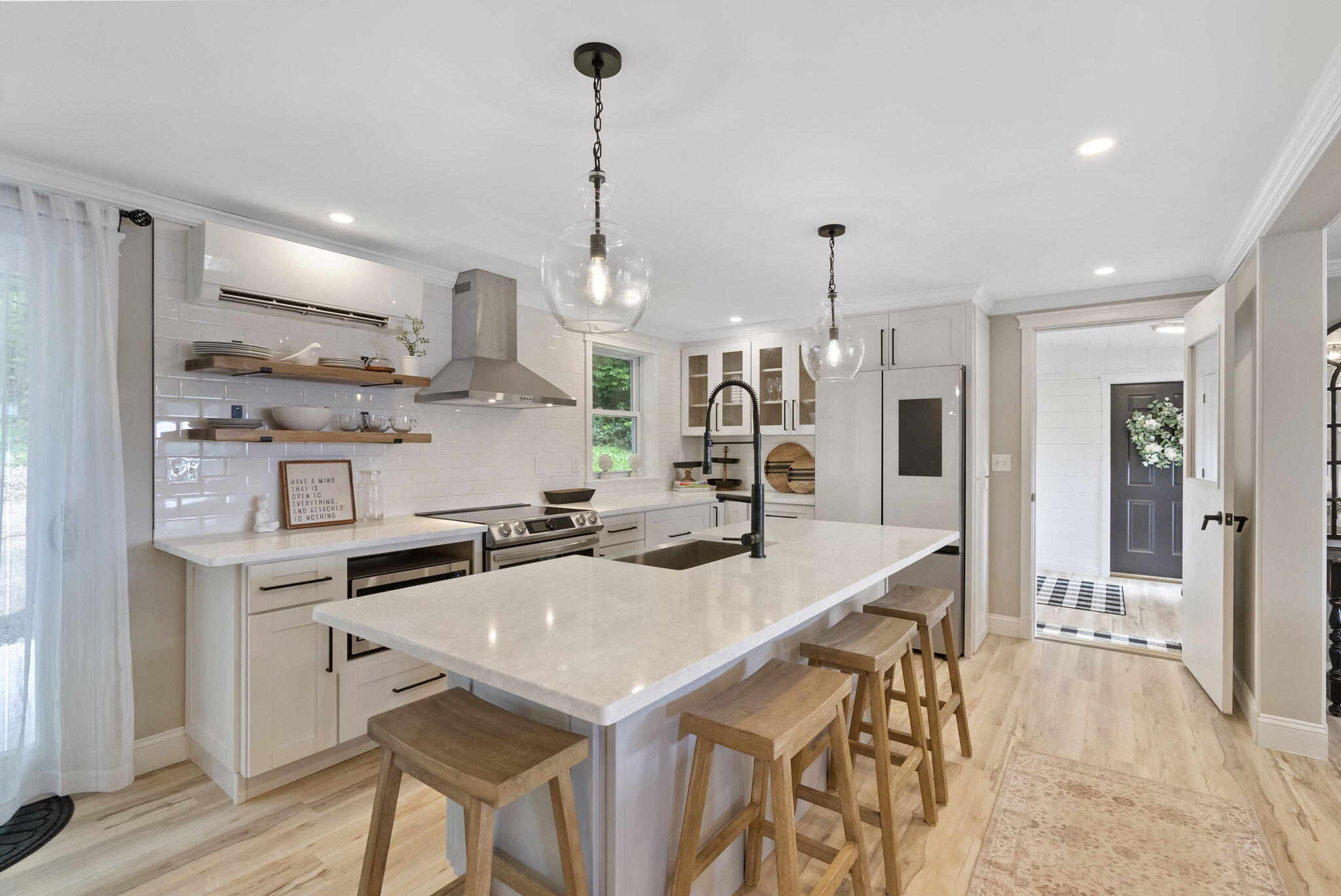 589 Roosevelt Trail