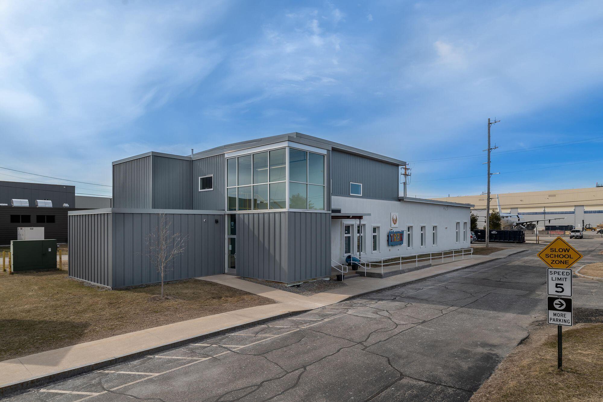 17 Seahawk Avenue