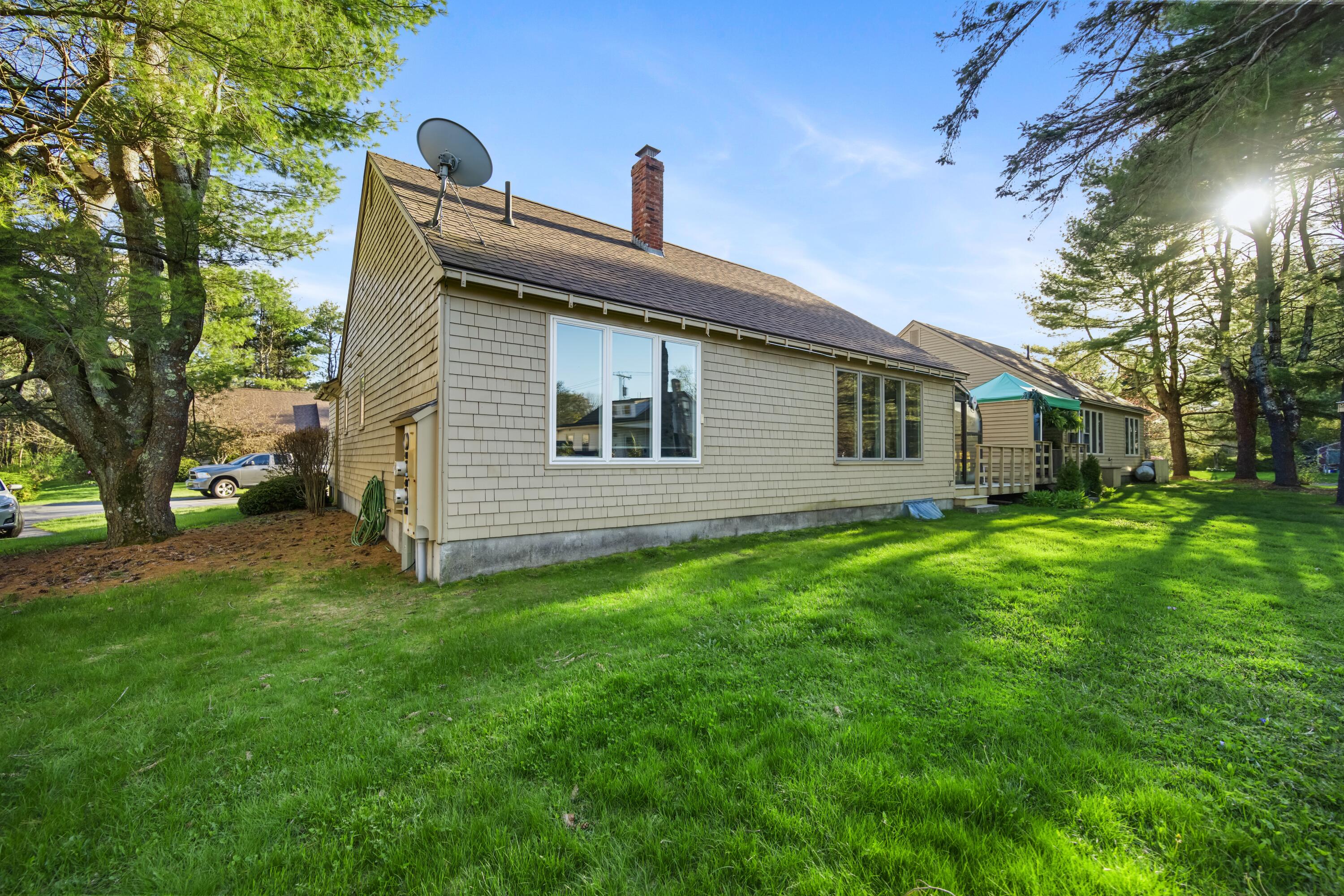 2 Brookmere Way 2