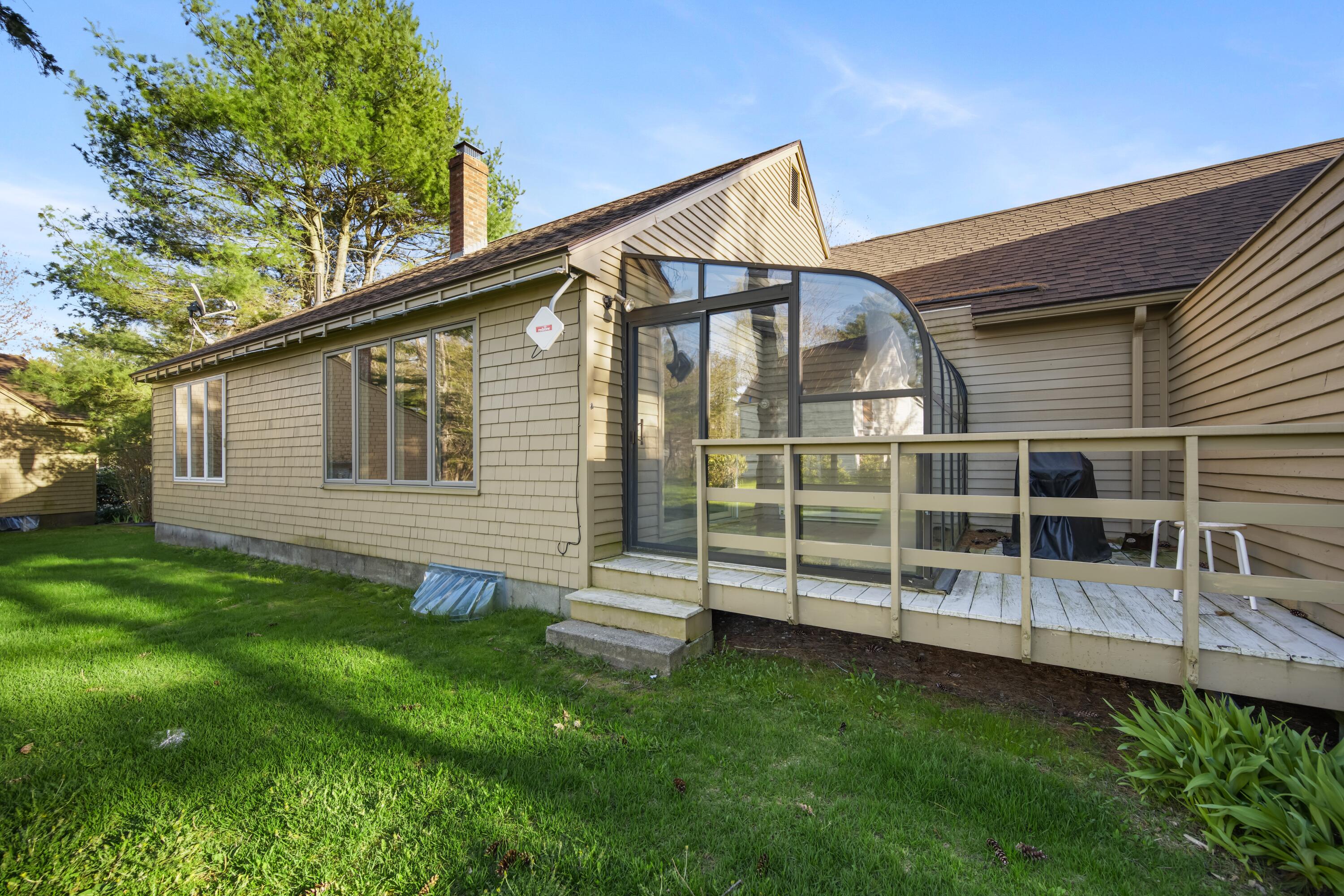 2 Brookmere Way 2