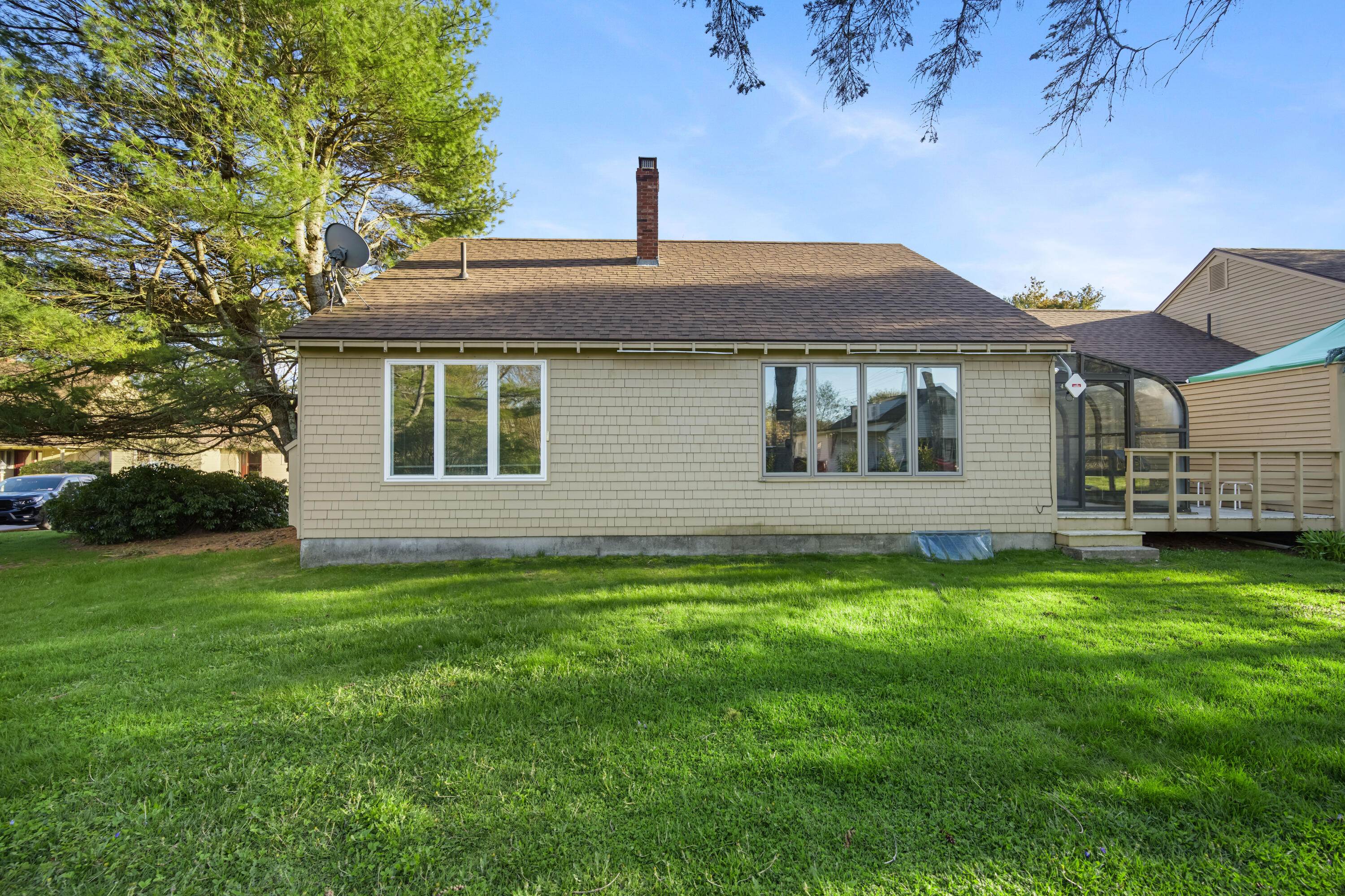 2 Brookmere Way 2