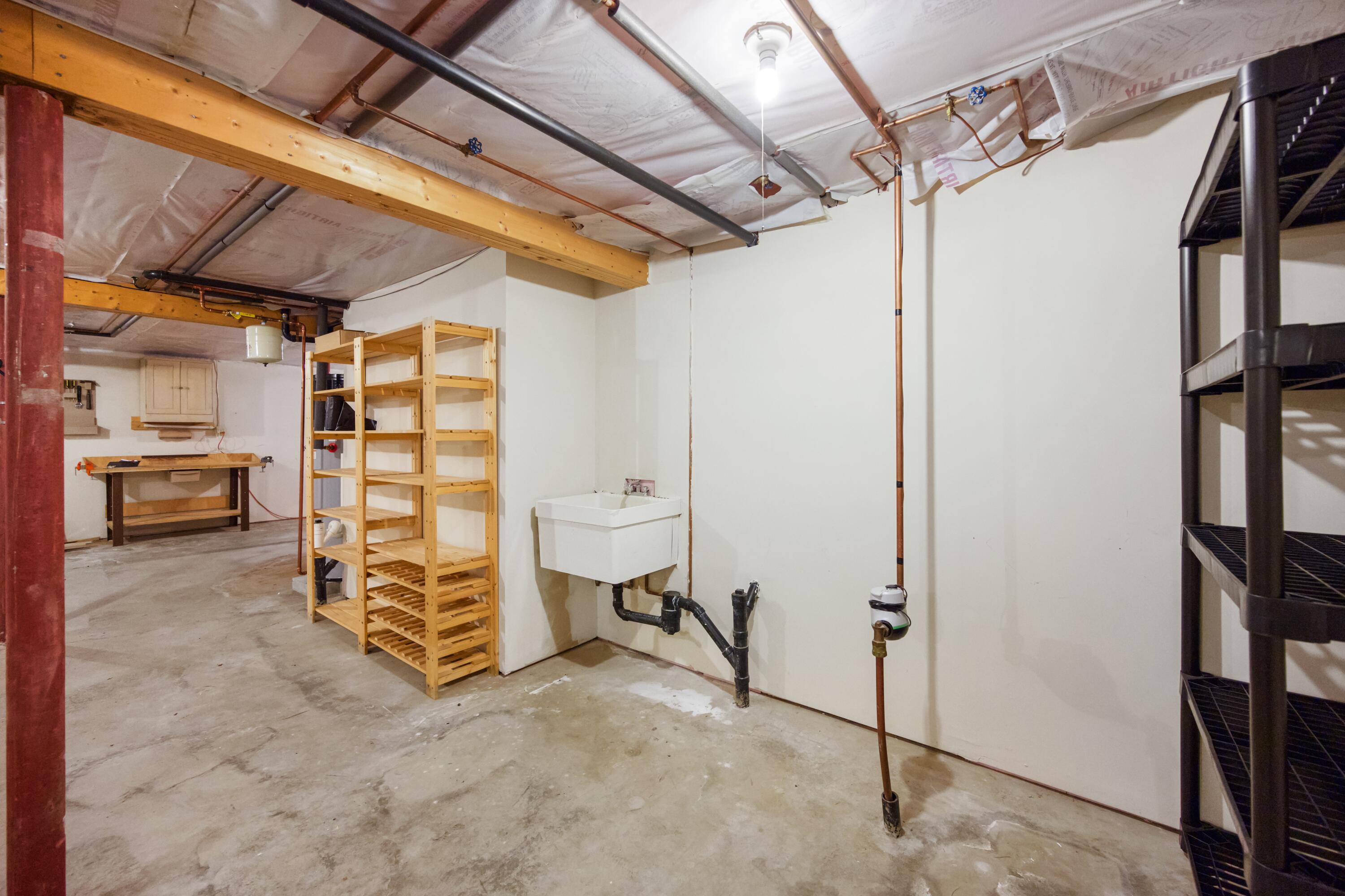 2 Brookmere Way 2