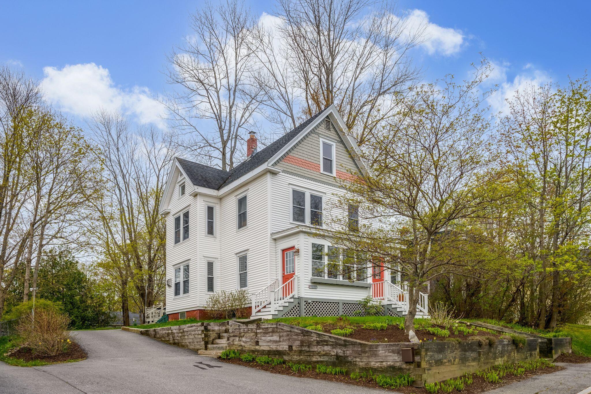 102 Bedford Street