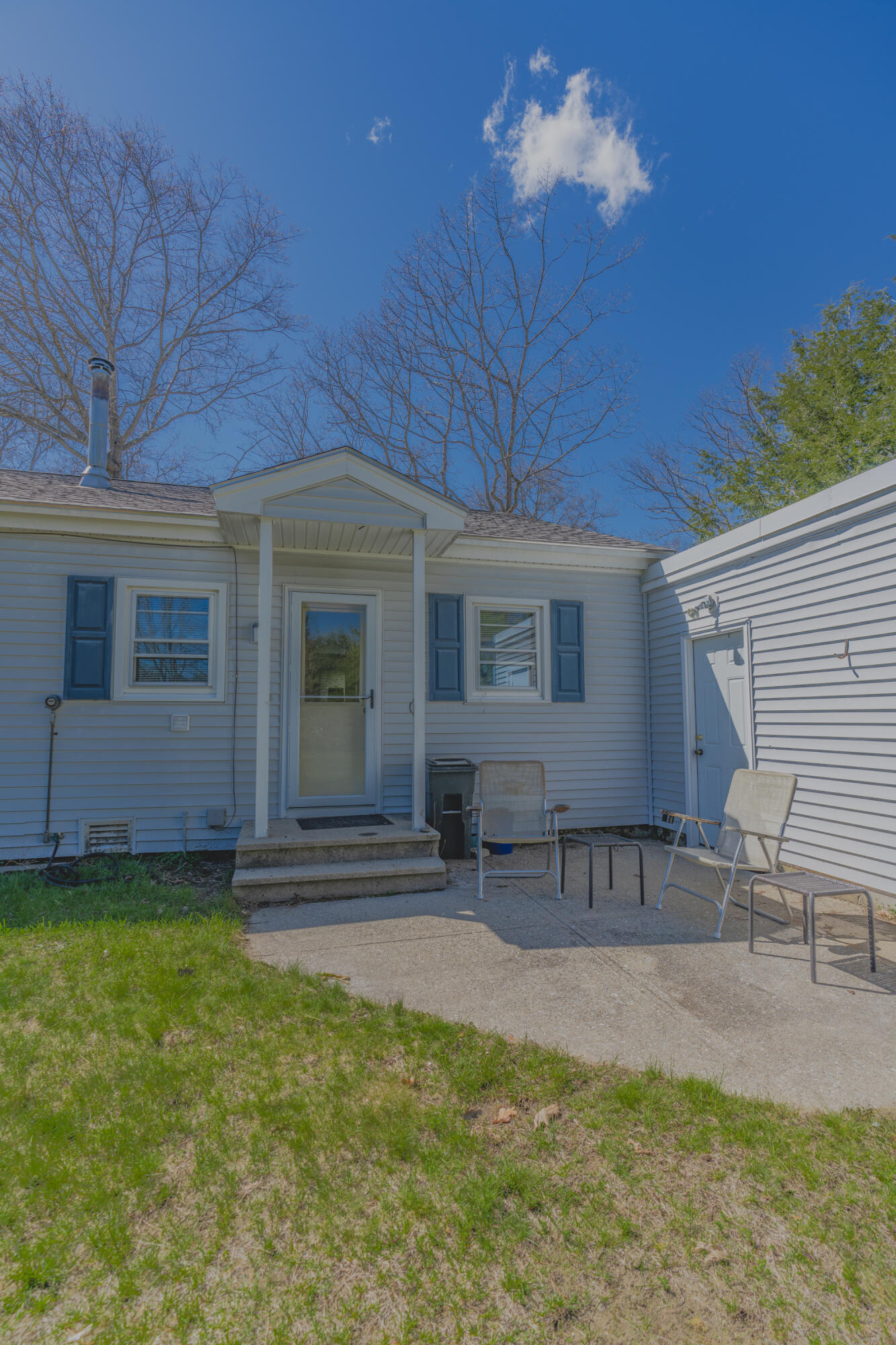 5 Moore Avenue