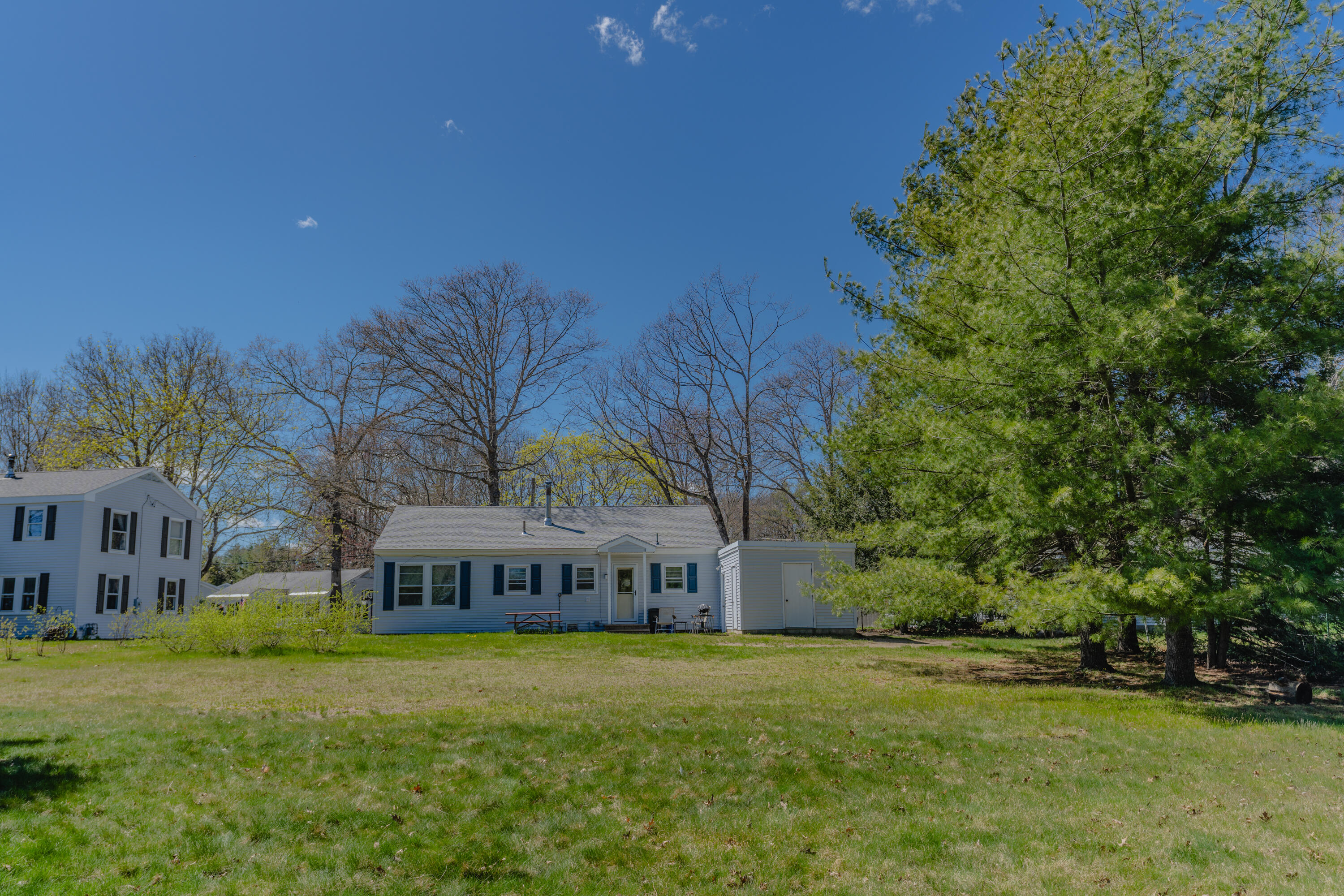 5 Moore Avenue