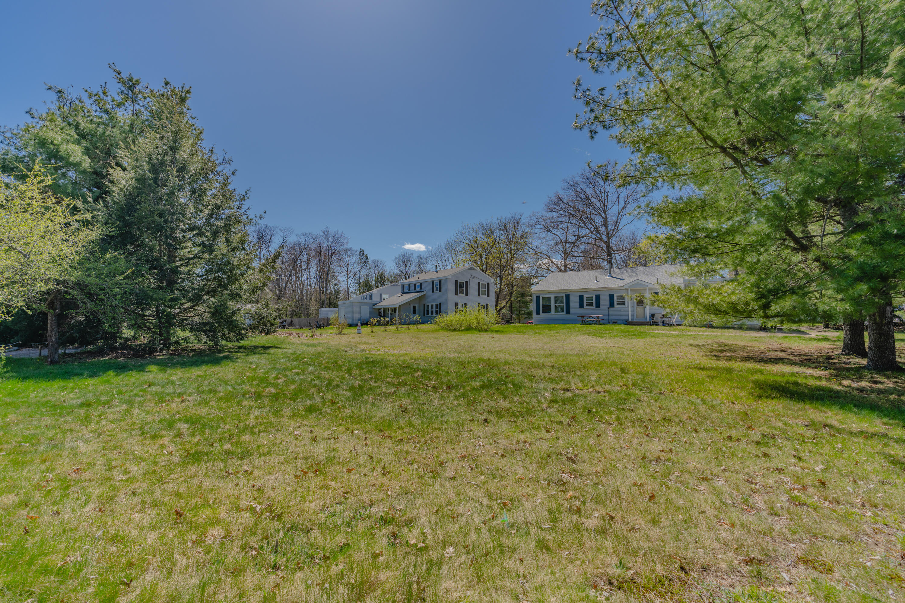 5 Moore Avenue