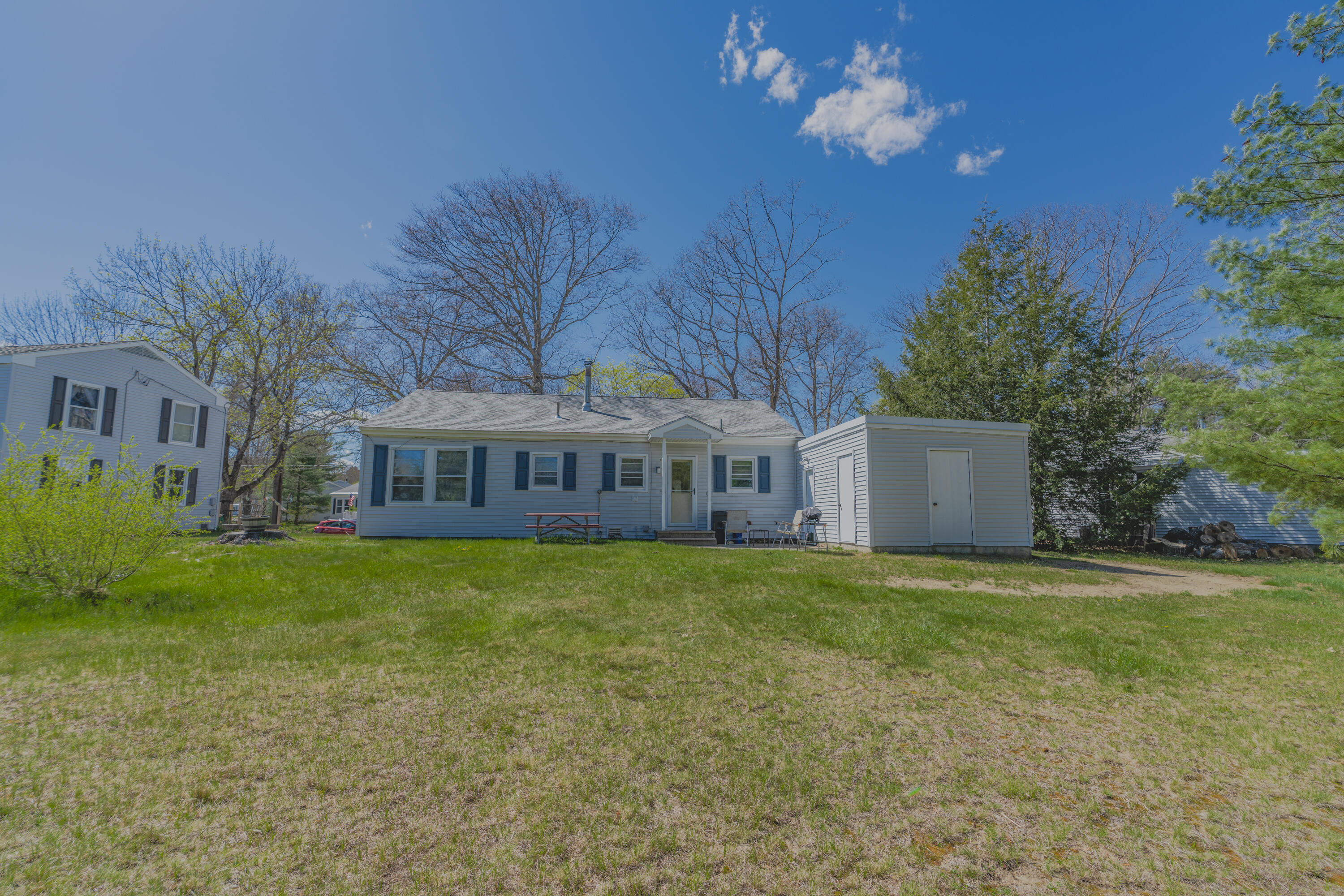 5 Moore Avenue