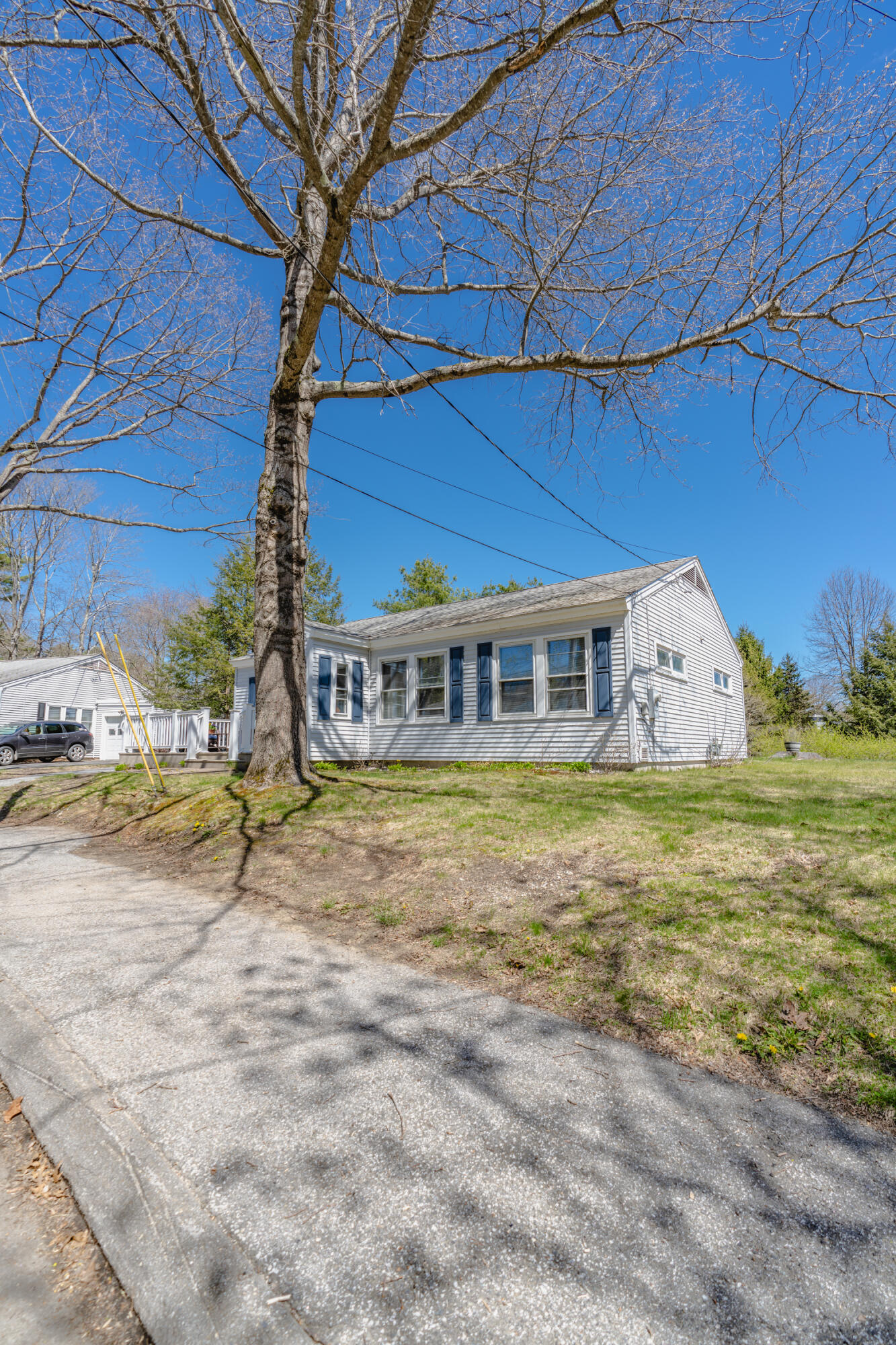 5 Moore Avenue