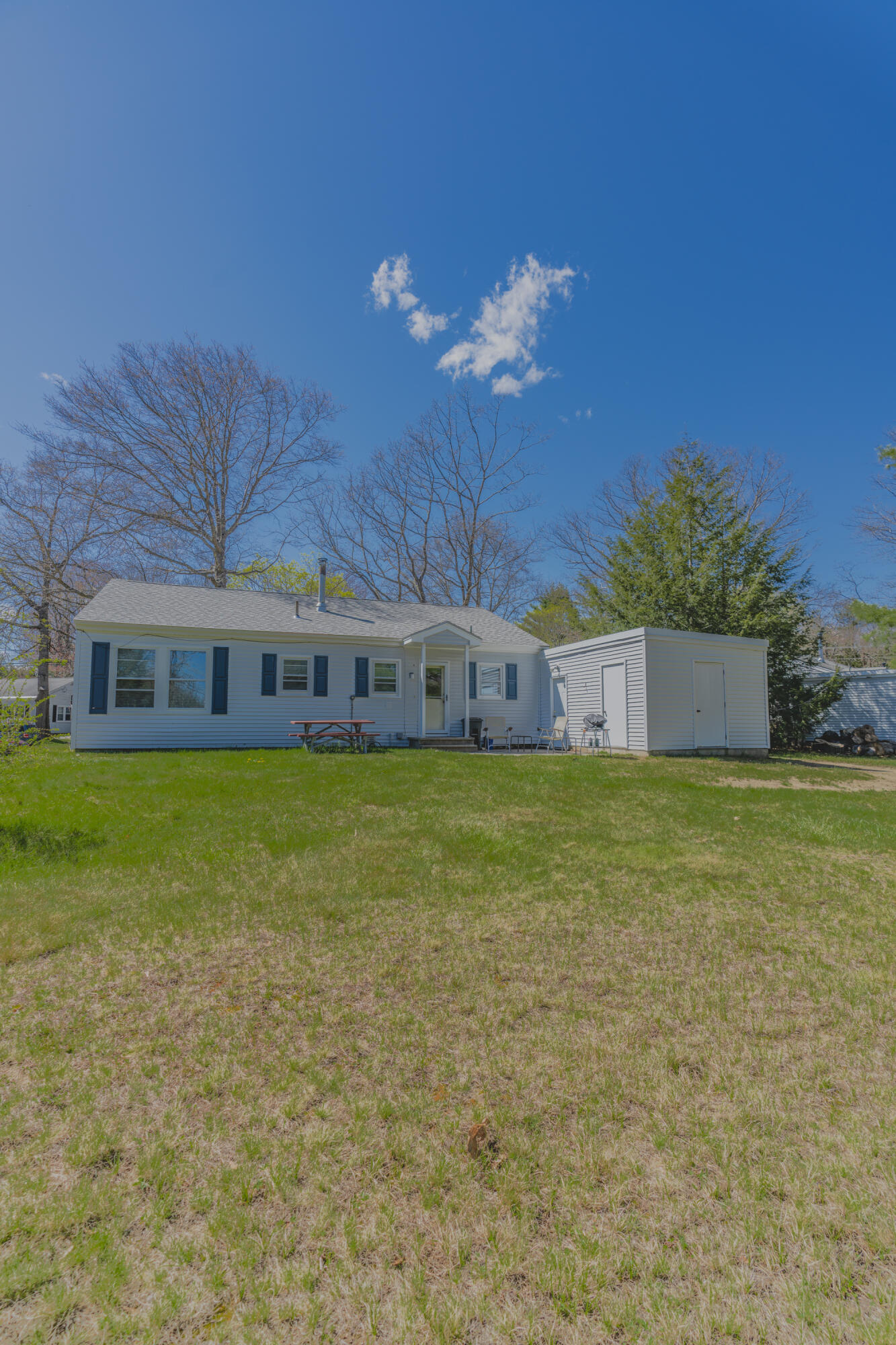 5 Moore Avenue
