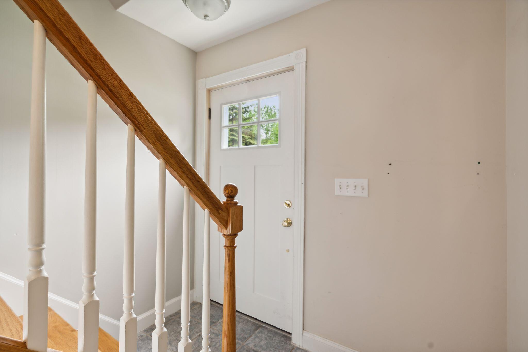 25 Holly Lane