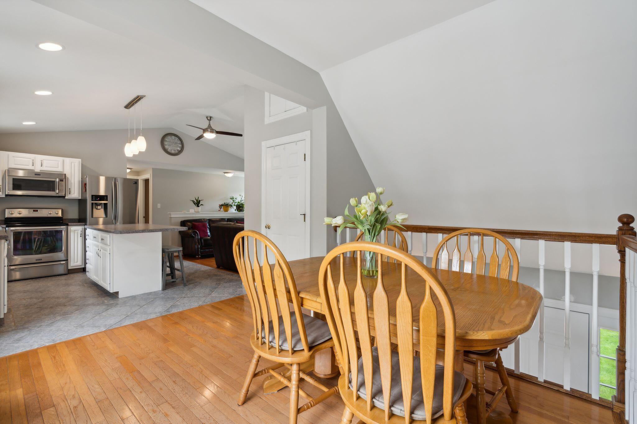 25 Holly Lane