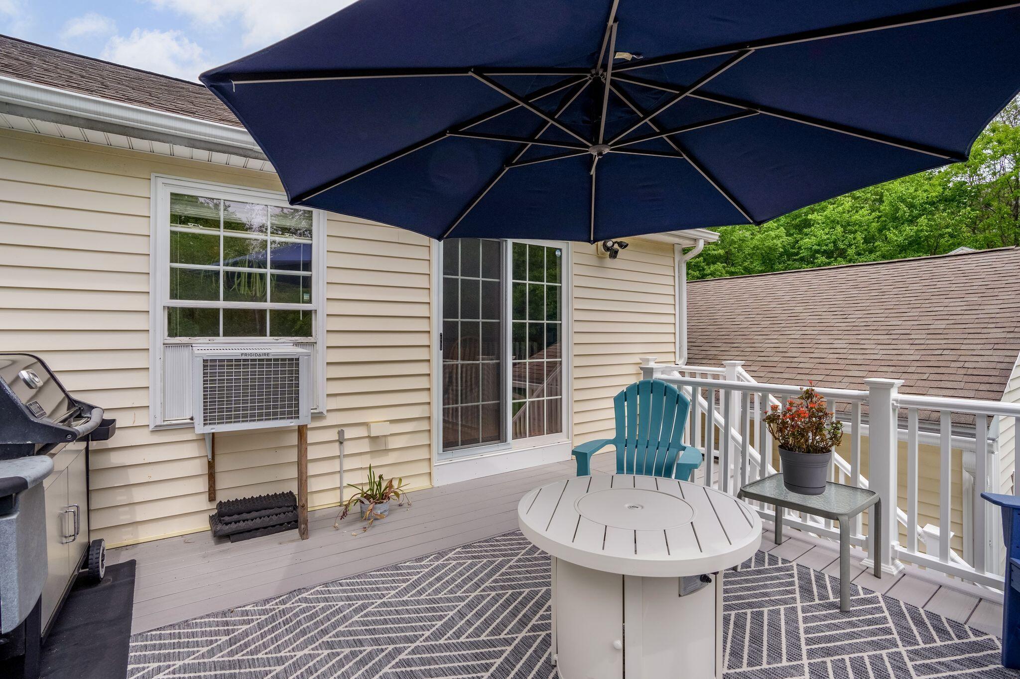 25 Holly Lane
