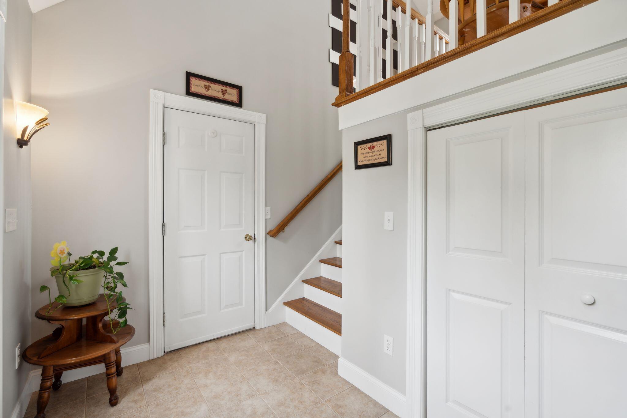 25 Holly Lane