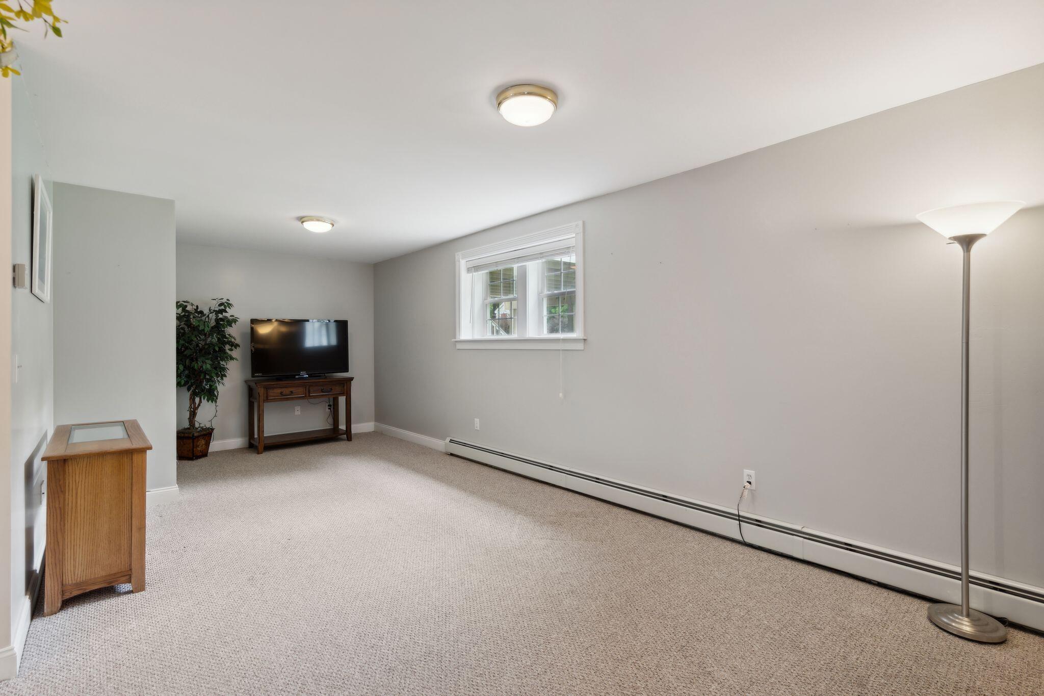 25 Holly Lane
