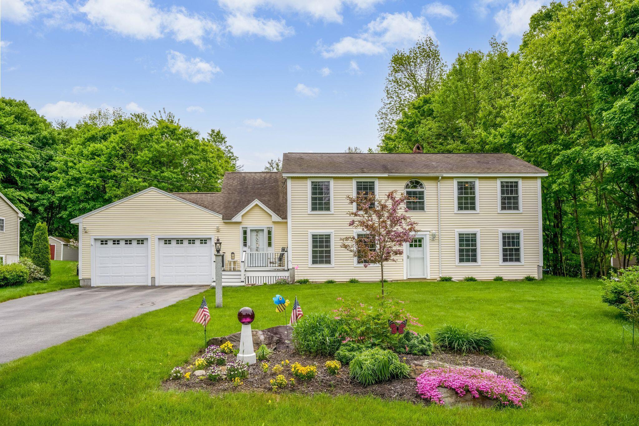 25 Holly Lane