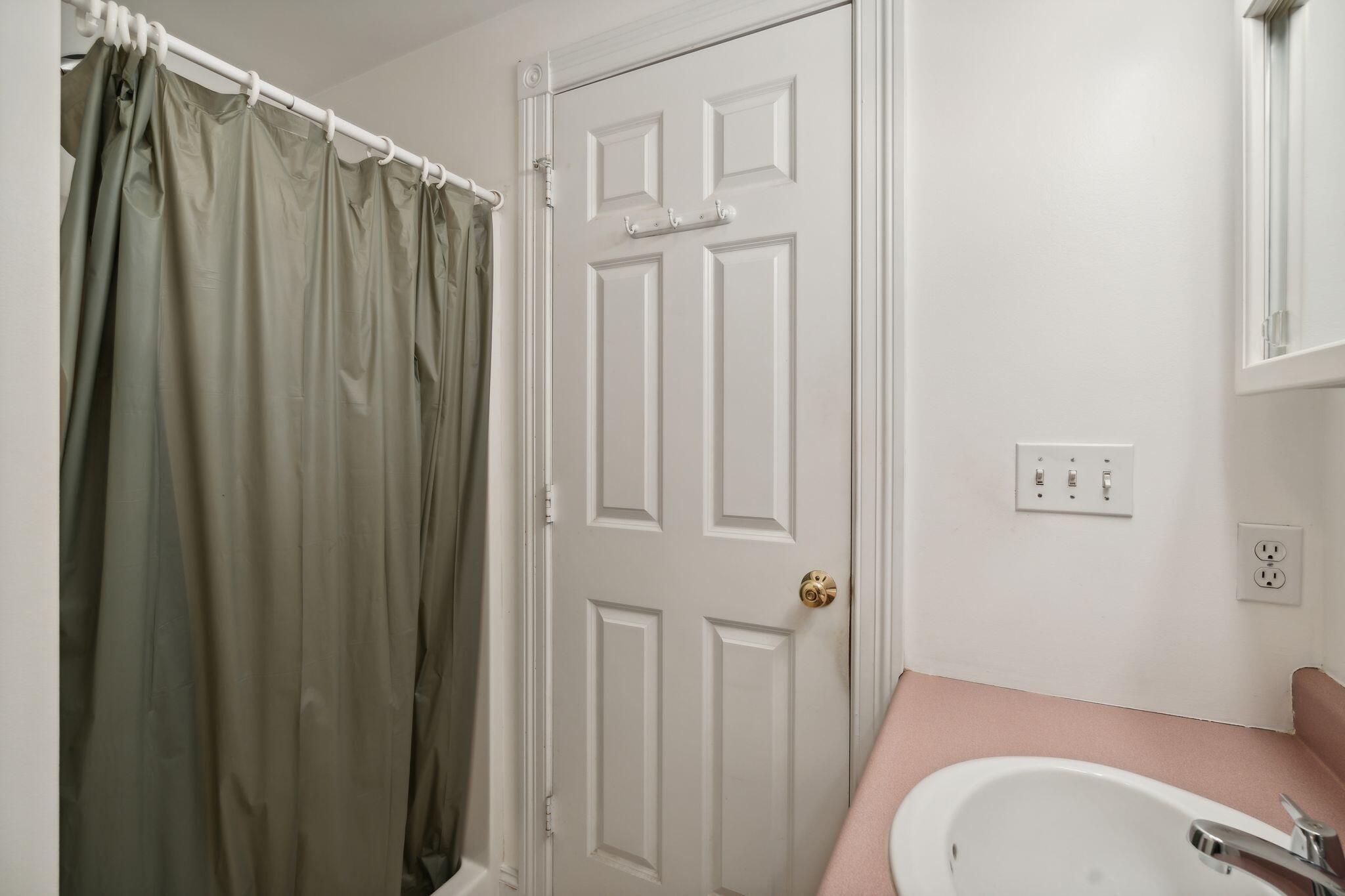 25 Holly Lane