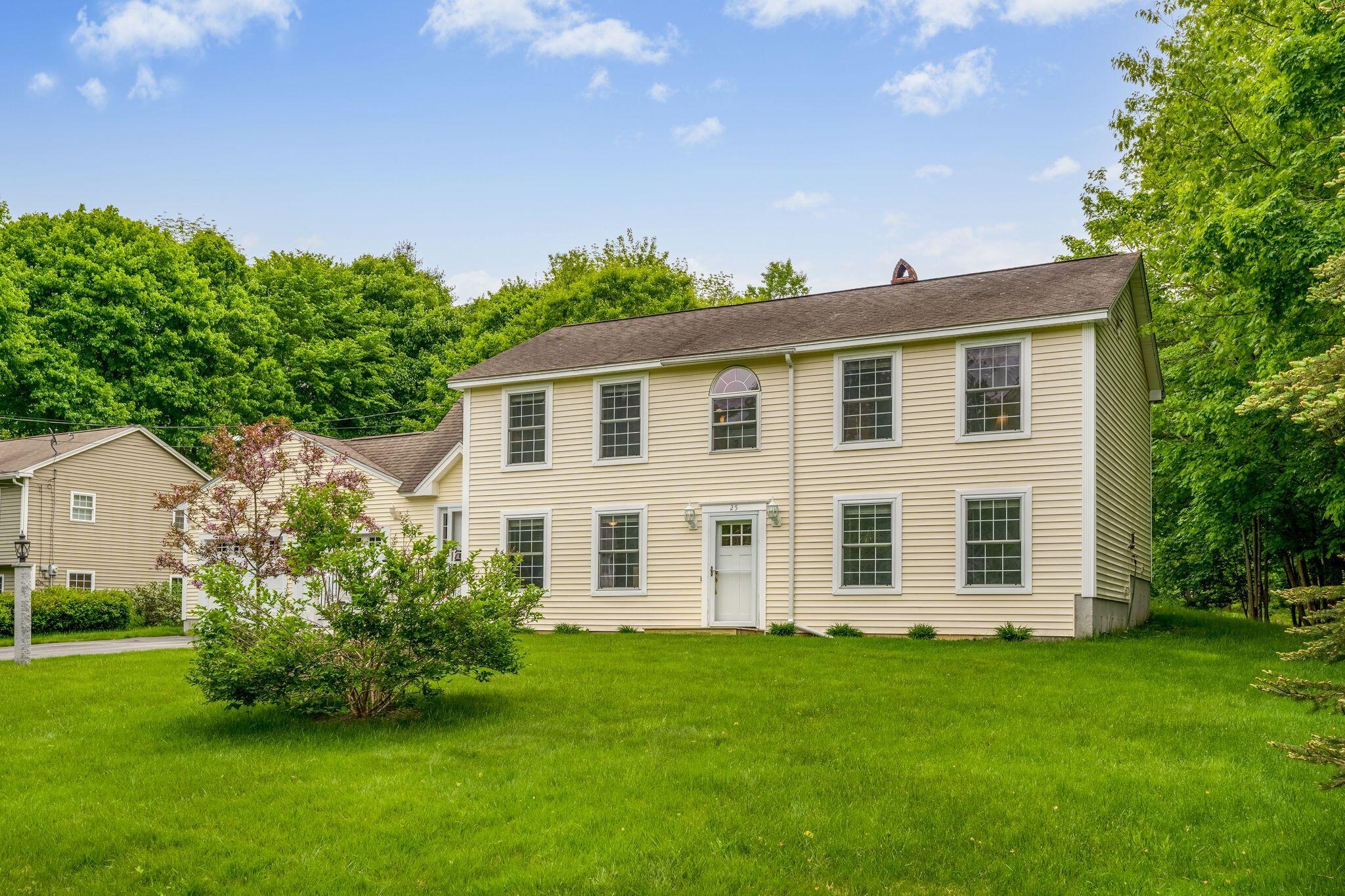 25 Holly Lane