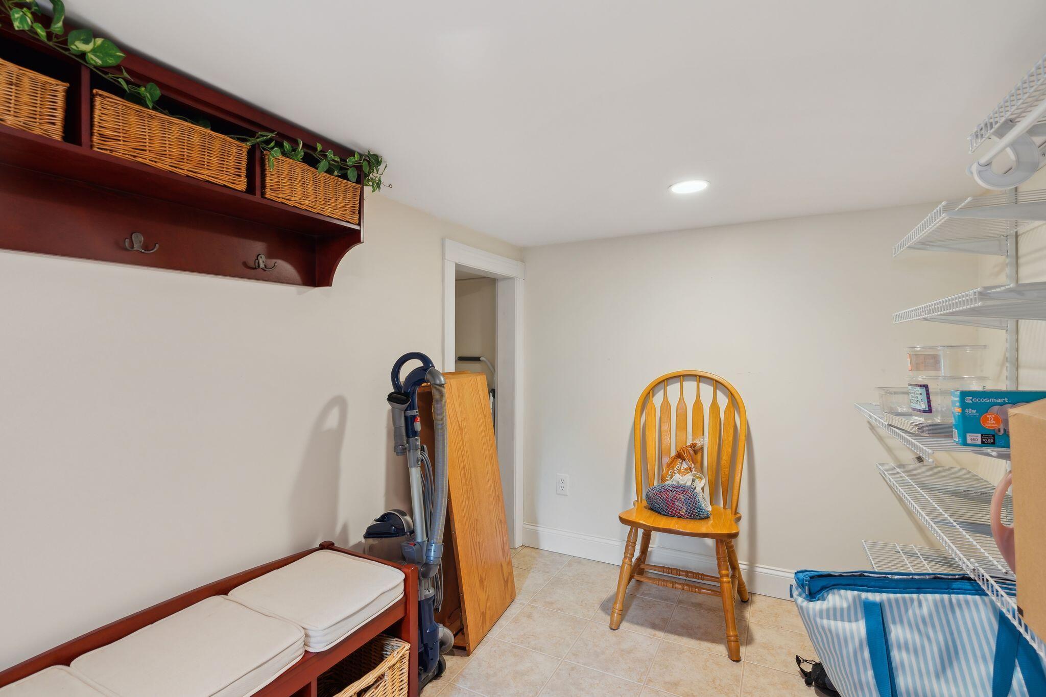 25 Holly Lane