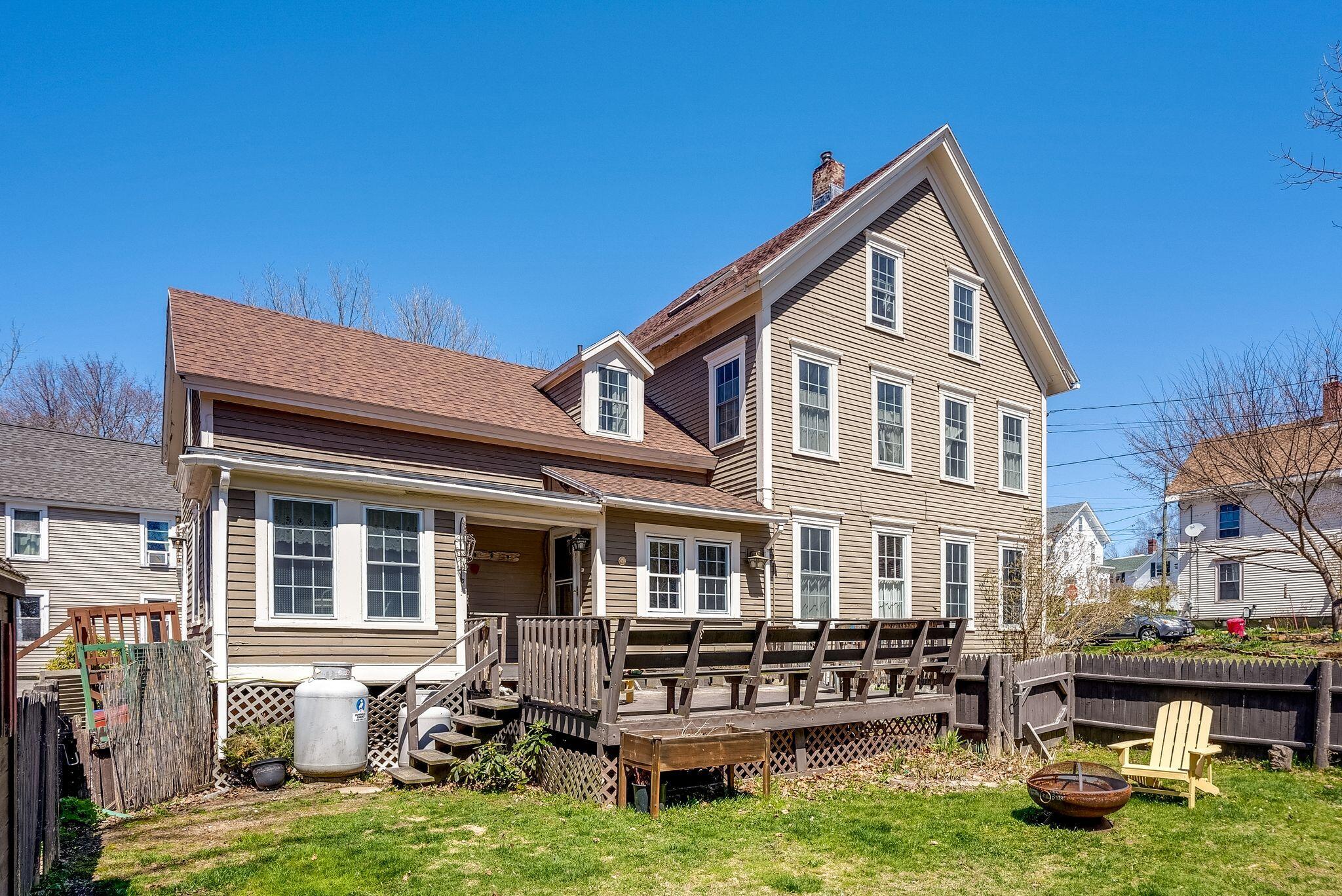 62 Willow Street