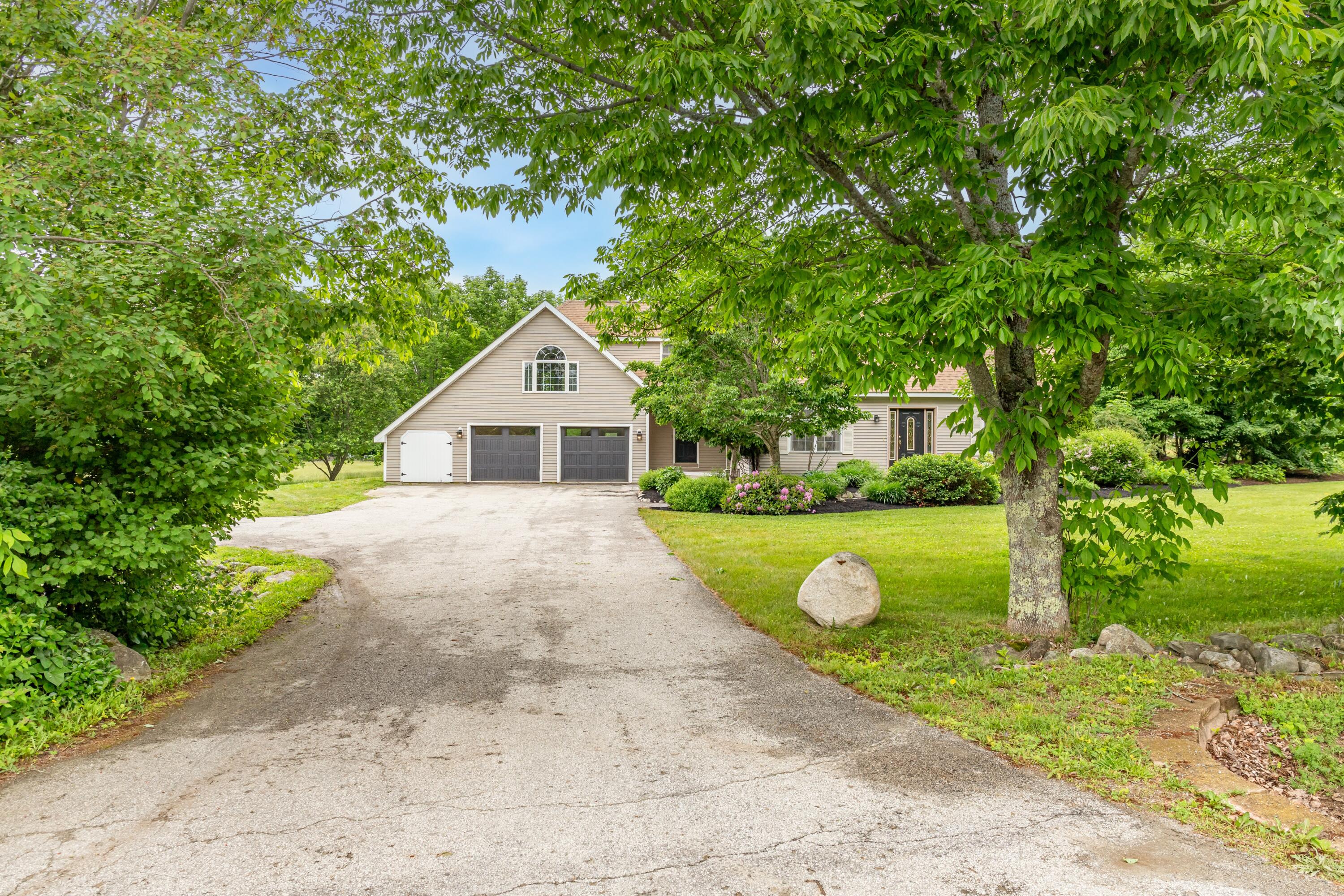2040 School House Lane