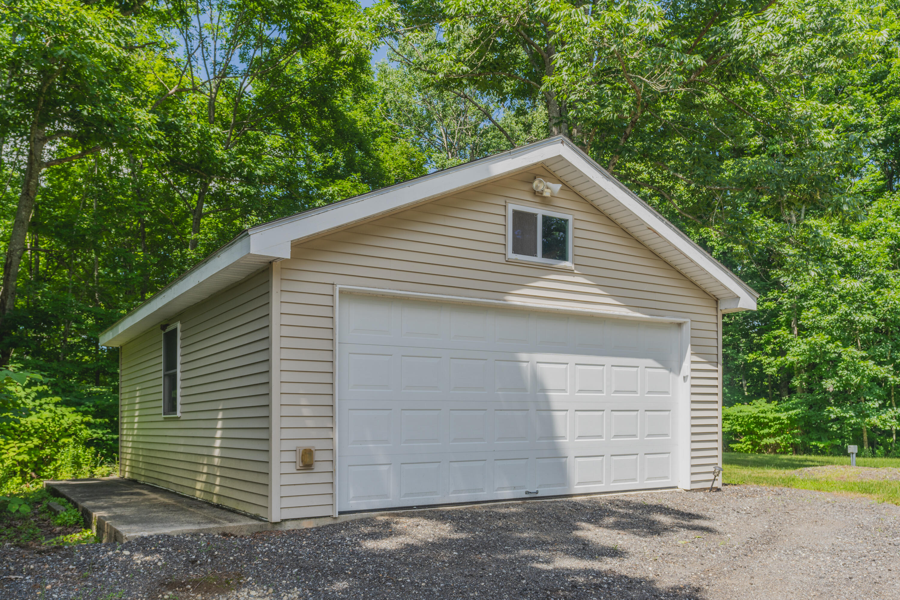 341 White Road